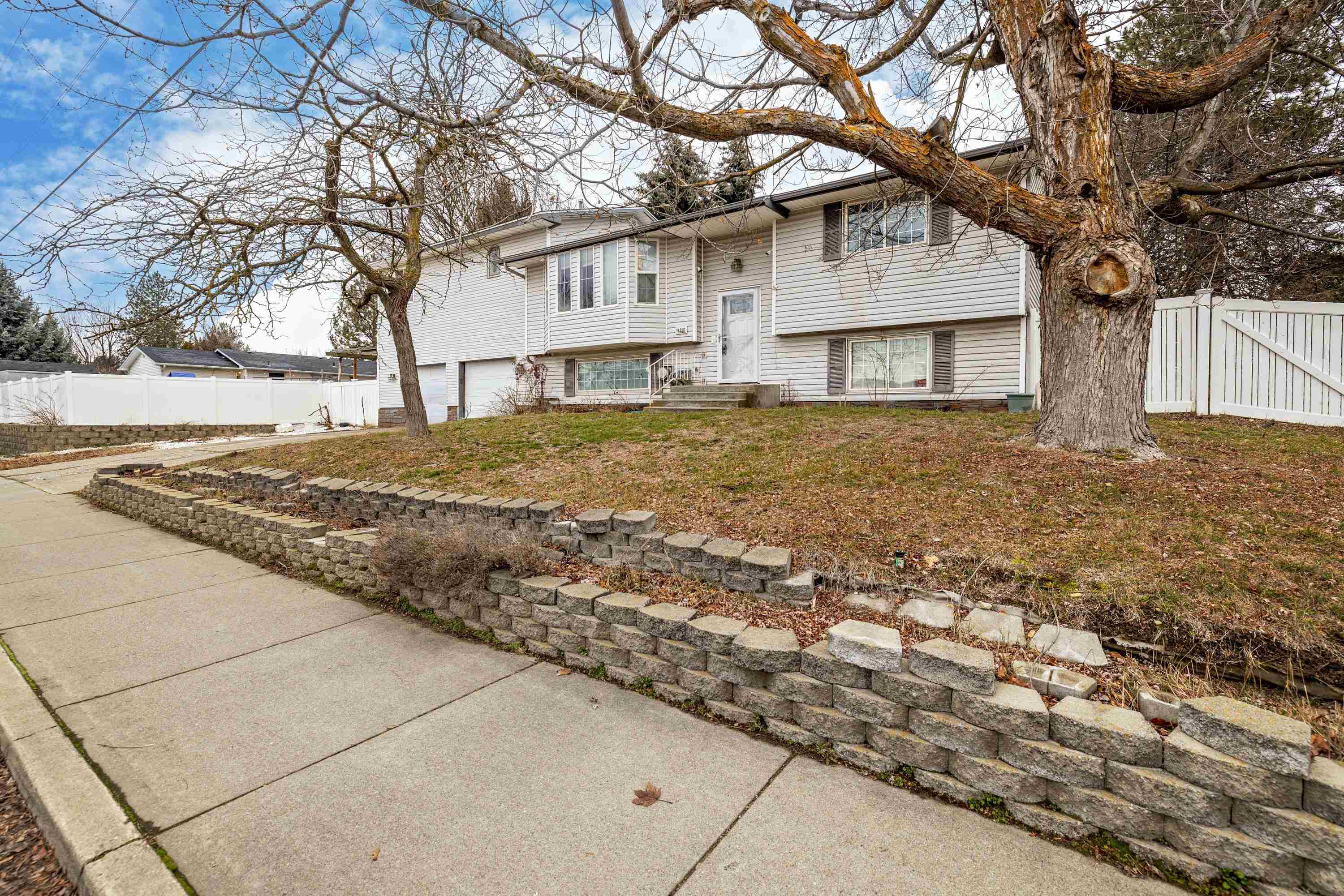 14315 E 24th Ave - Photo 4