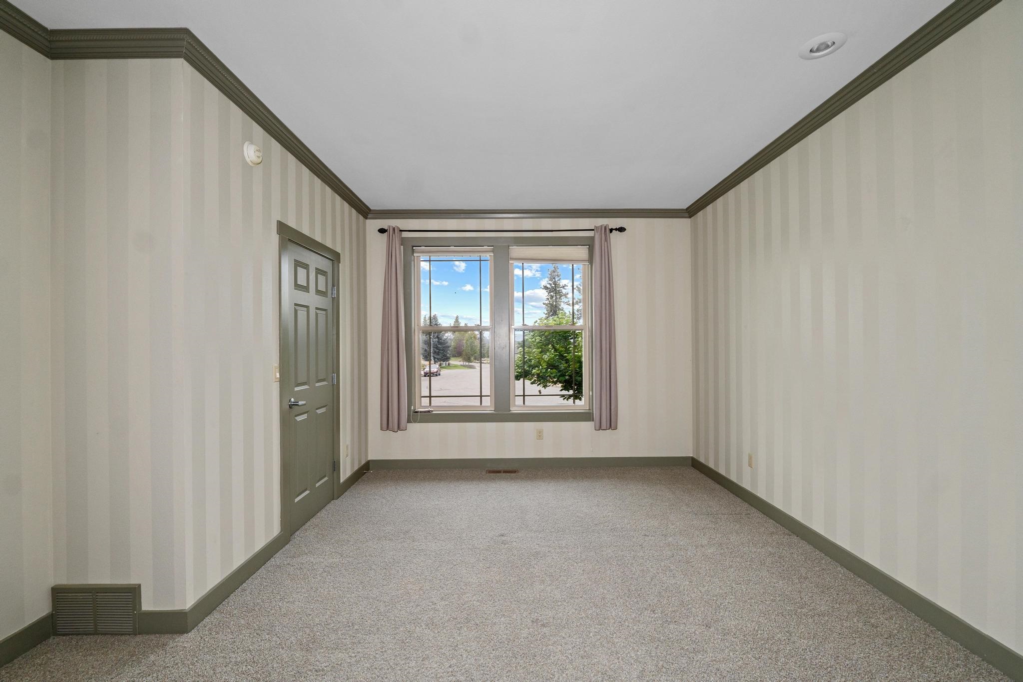 1900 Tamarack St - Photo 21