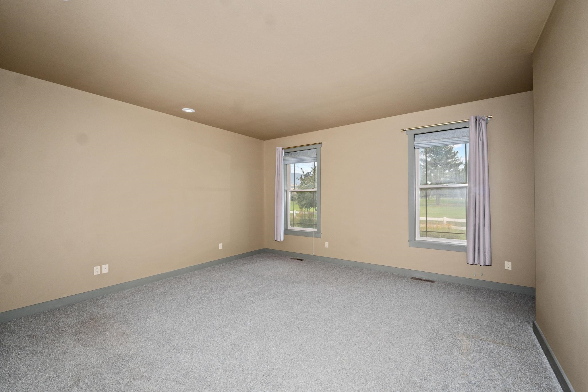 1900 Tamarack St - Photo 22