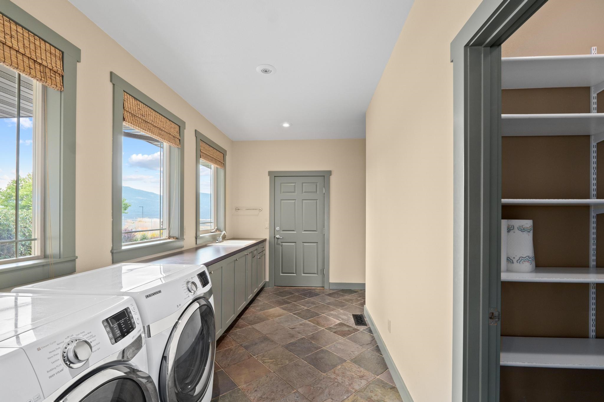 1900 Tamarack St - Photo 32