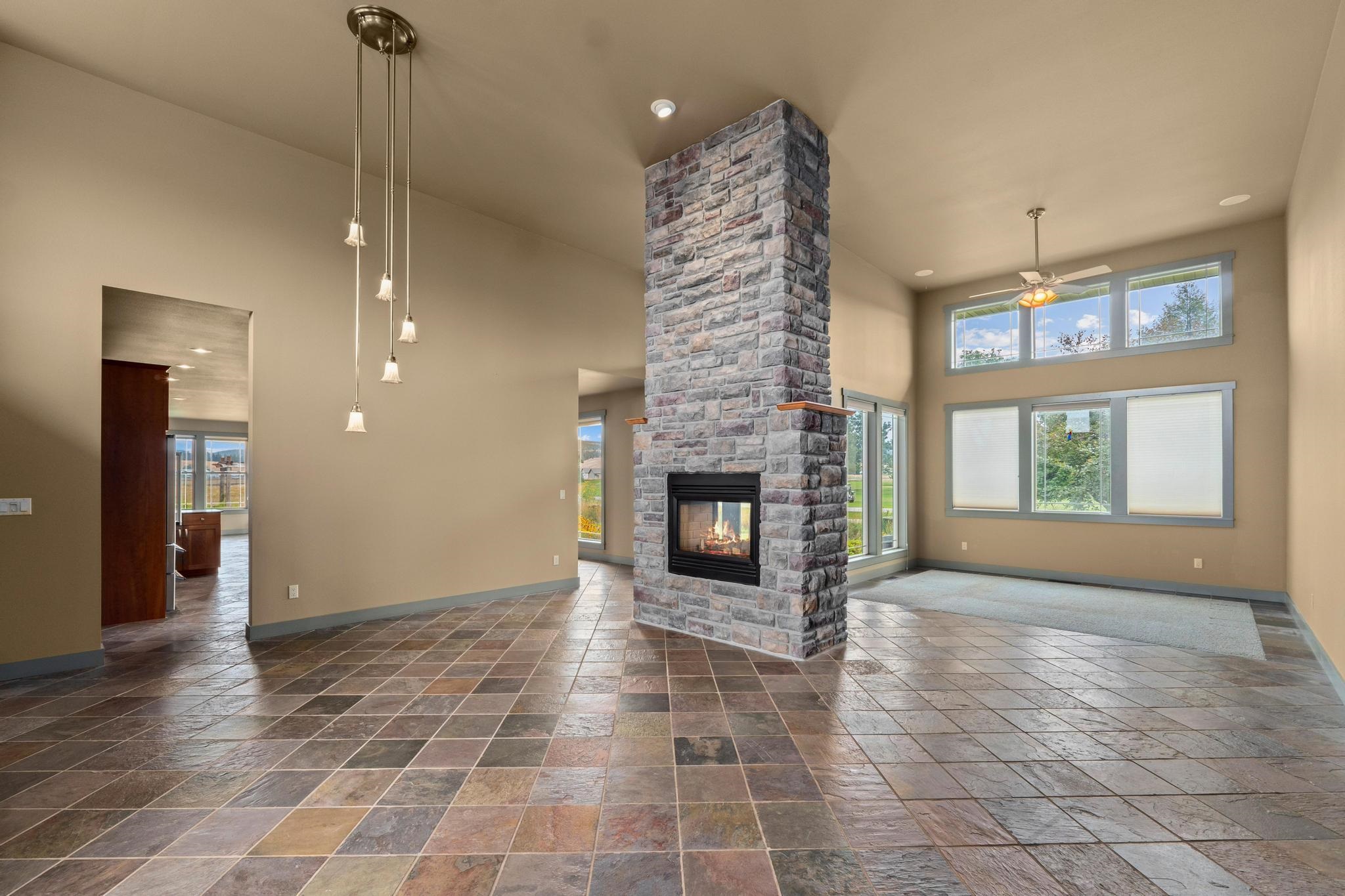 1900 Tamarack St - Photo 6
