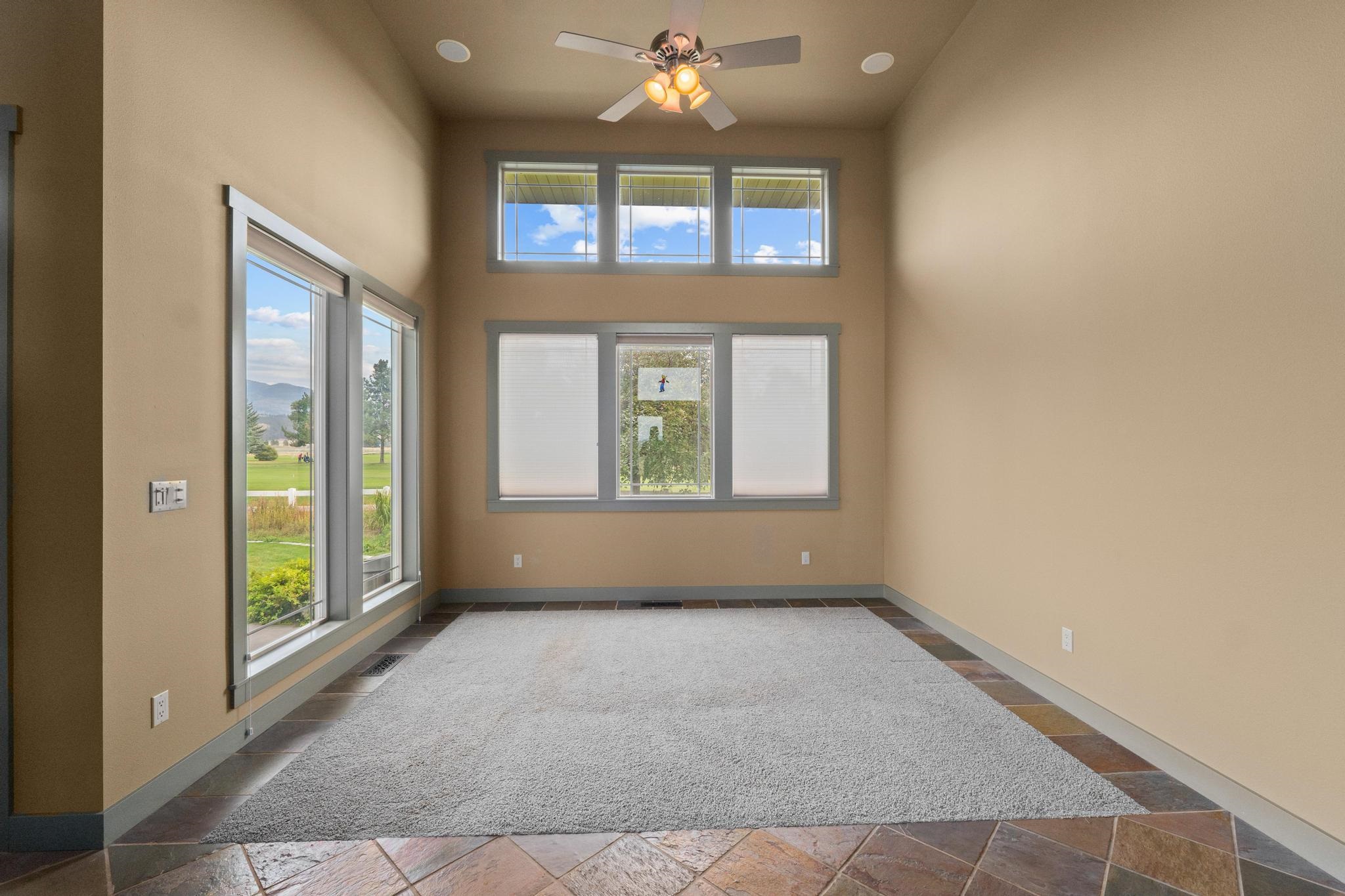 1900 Tamarack St - Photo 9