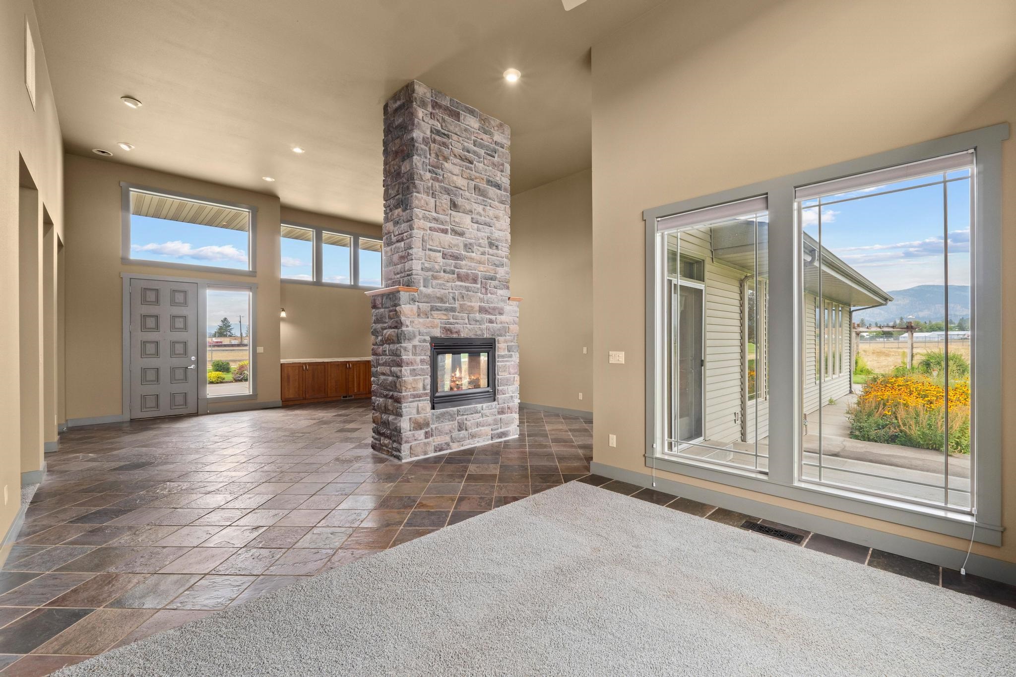 1900 Tamarack St - Photo 10