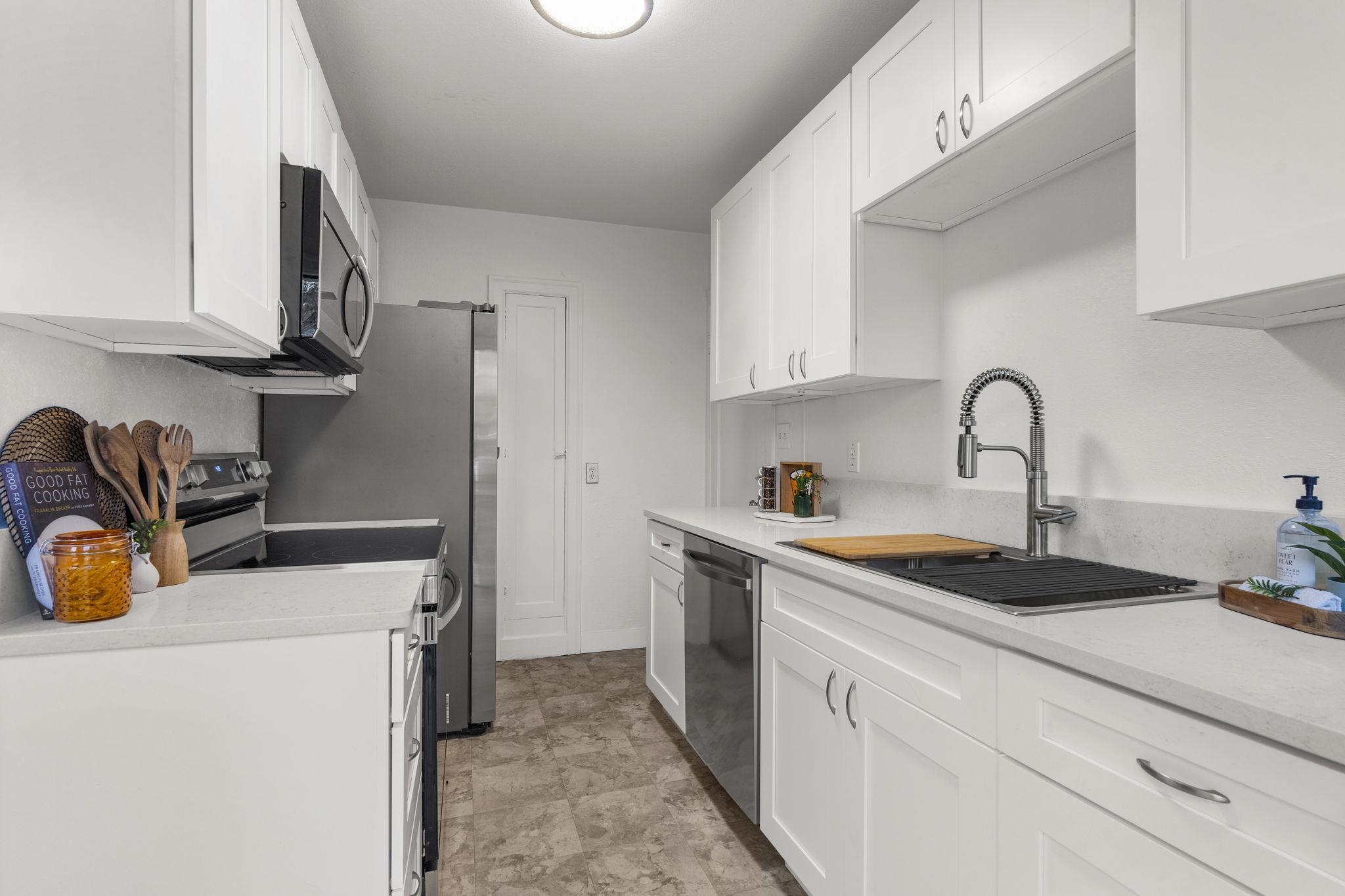 106 E 29th Ave - Photo 13