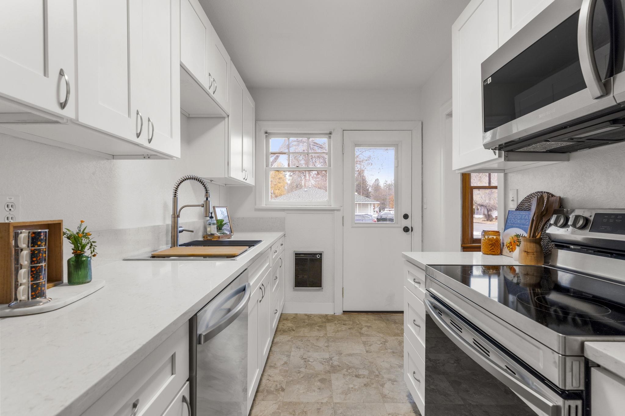 106 E 29th Ave - Photo 15