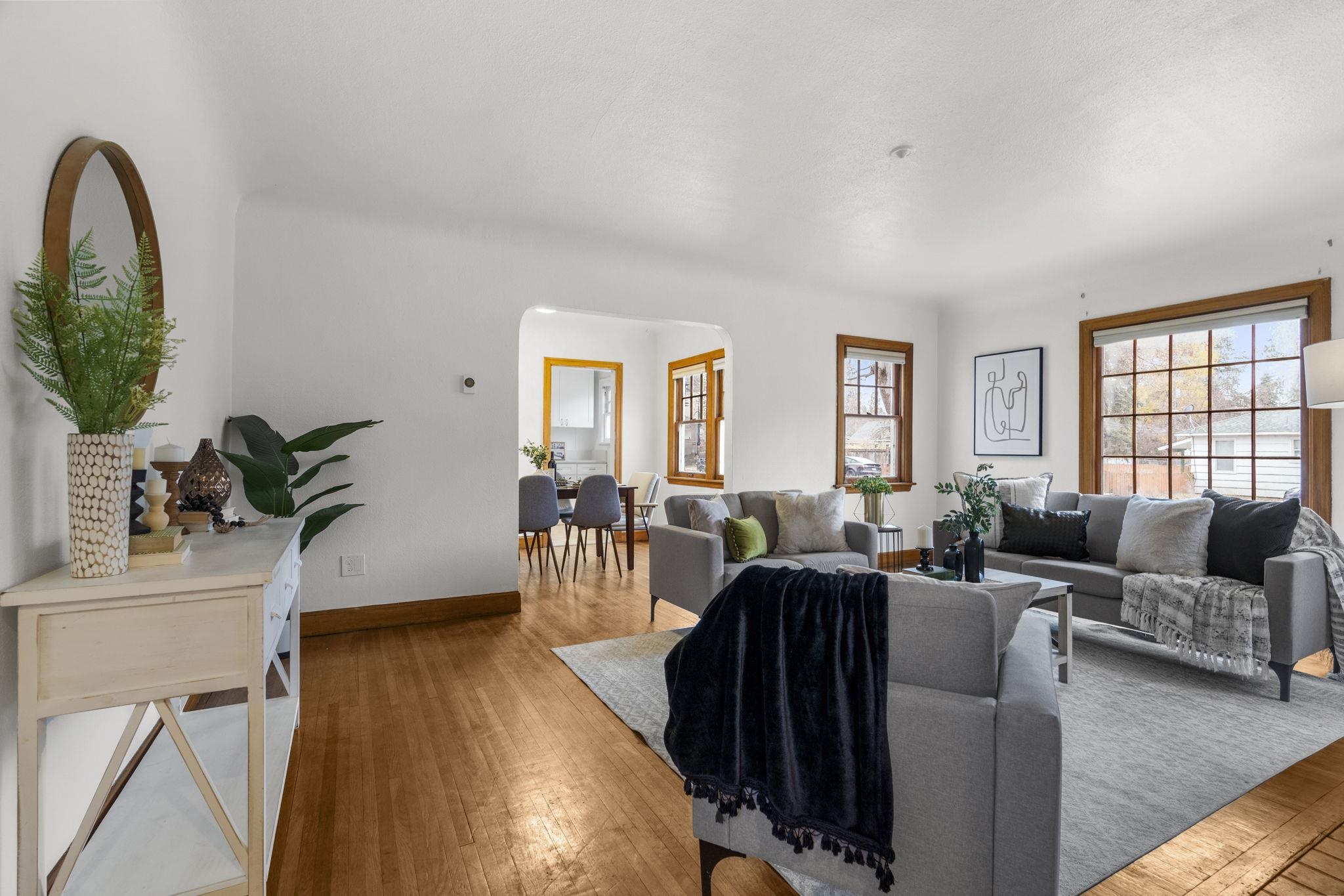 106 E 29th Ave - Photo 5