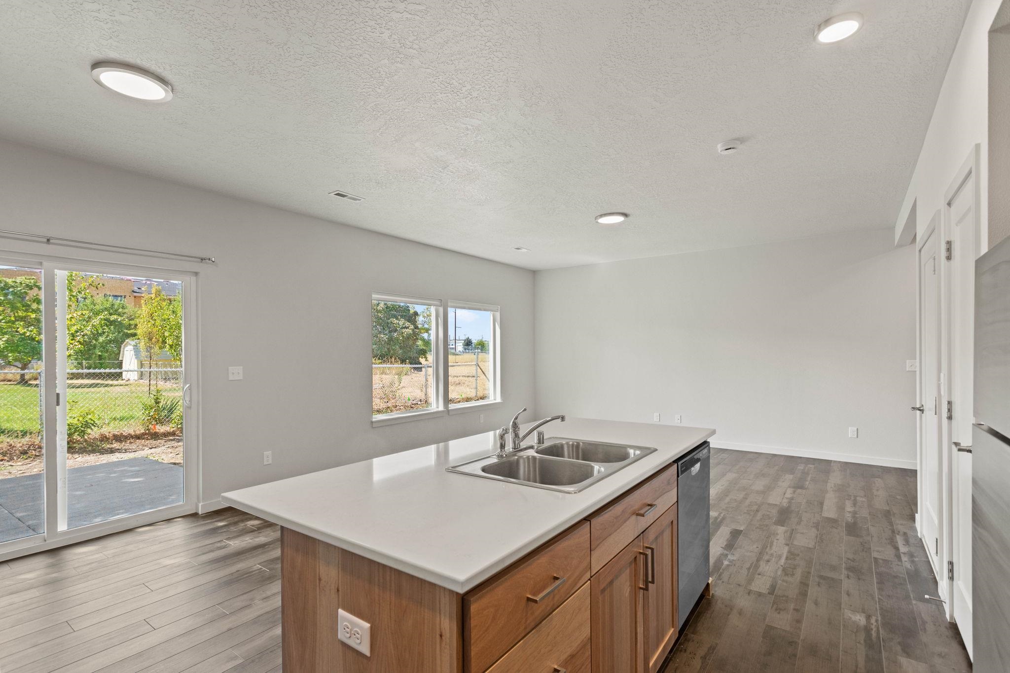 312 S Woodlawn Ln - Photo 12