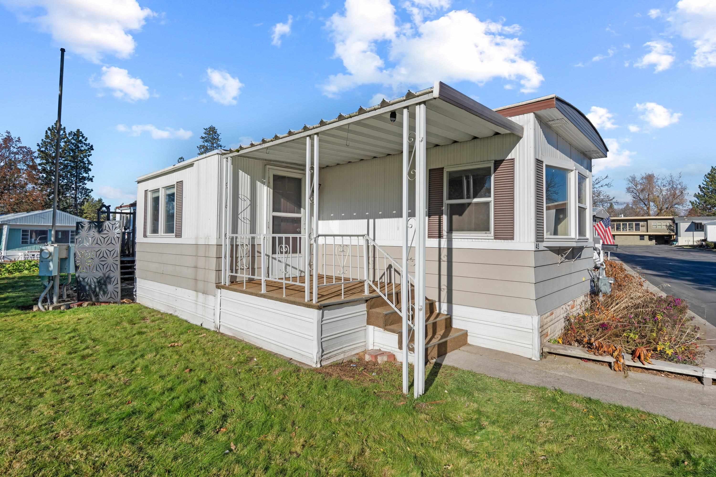 2601 N Barker Rd - Photo 2