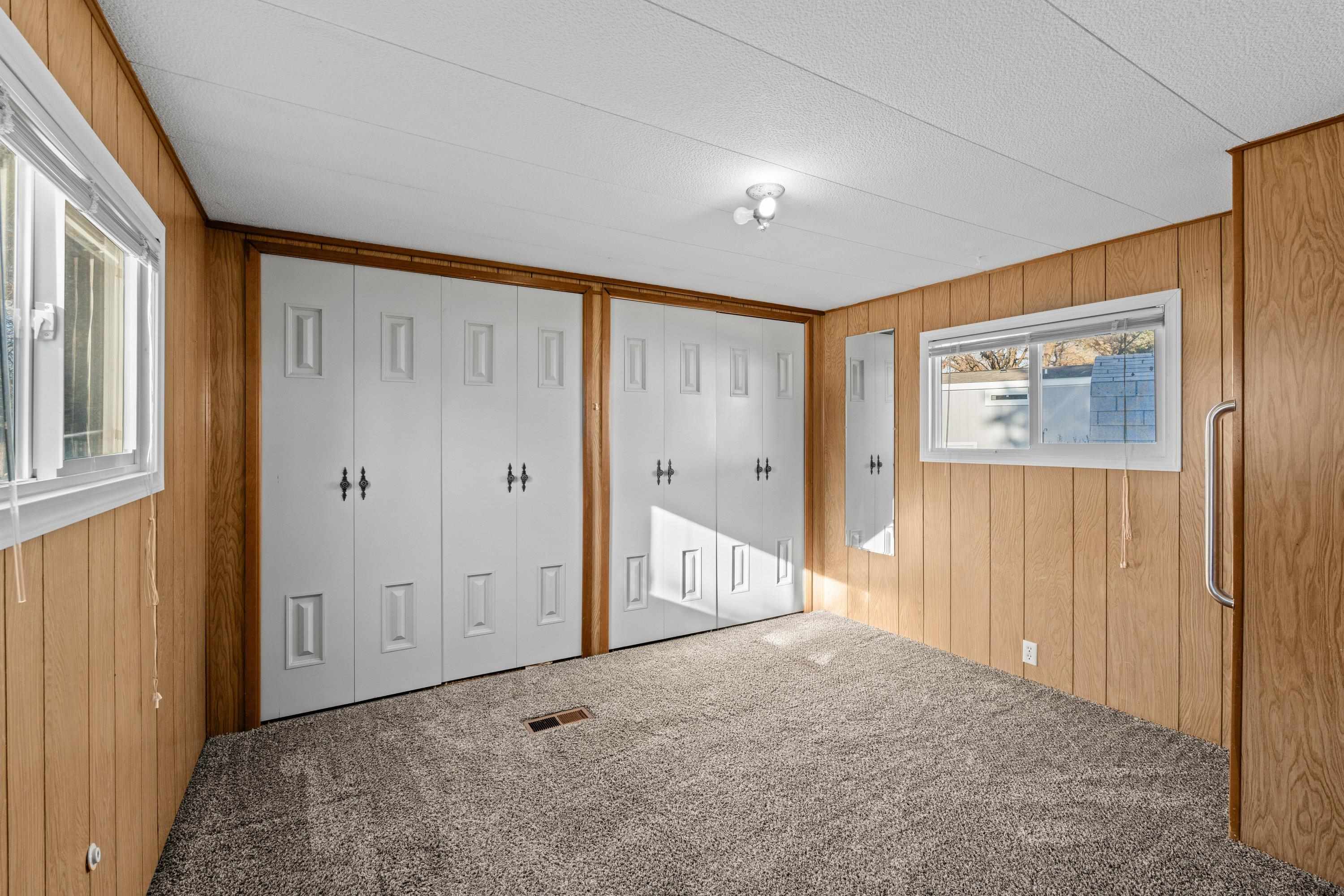 2601 N Barker Rd - Photo 16