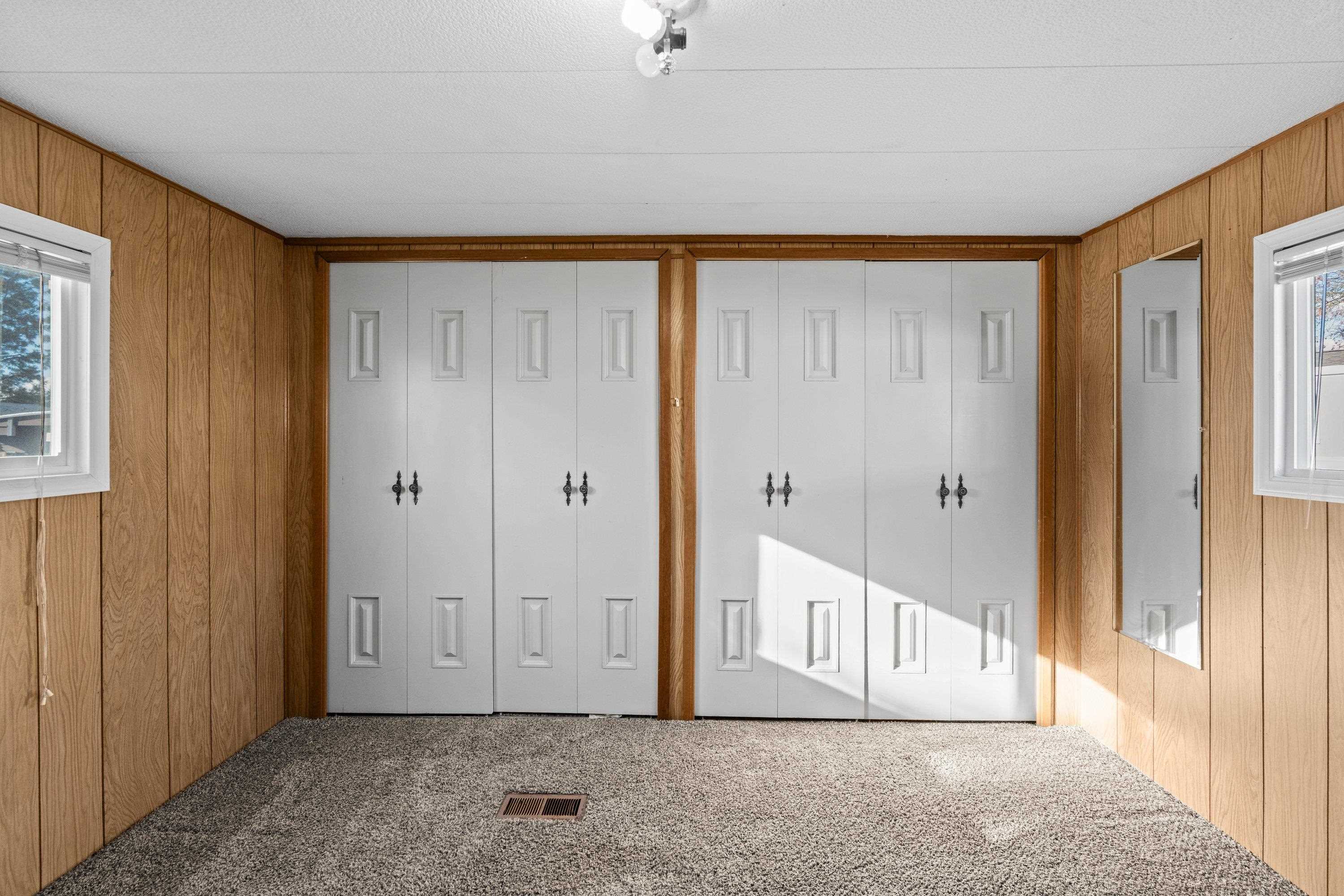 2601 N Barker Rd - Photo 17