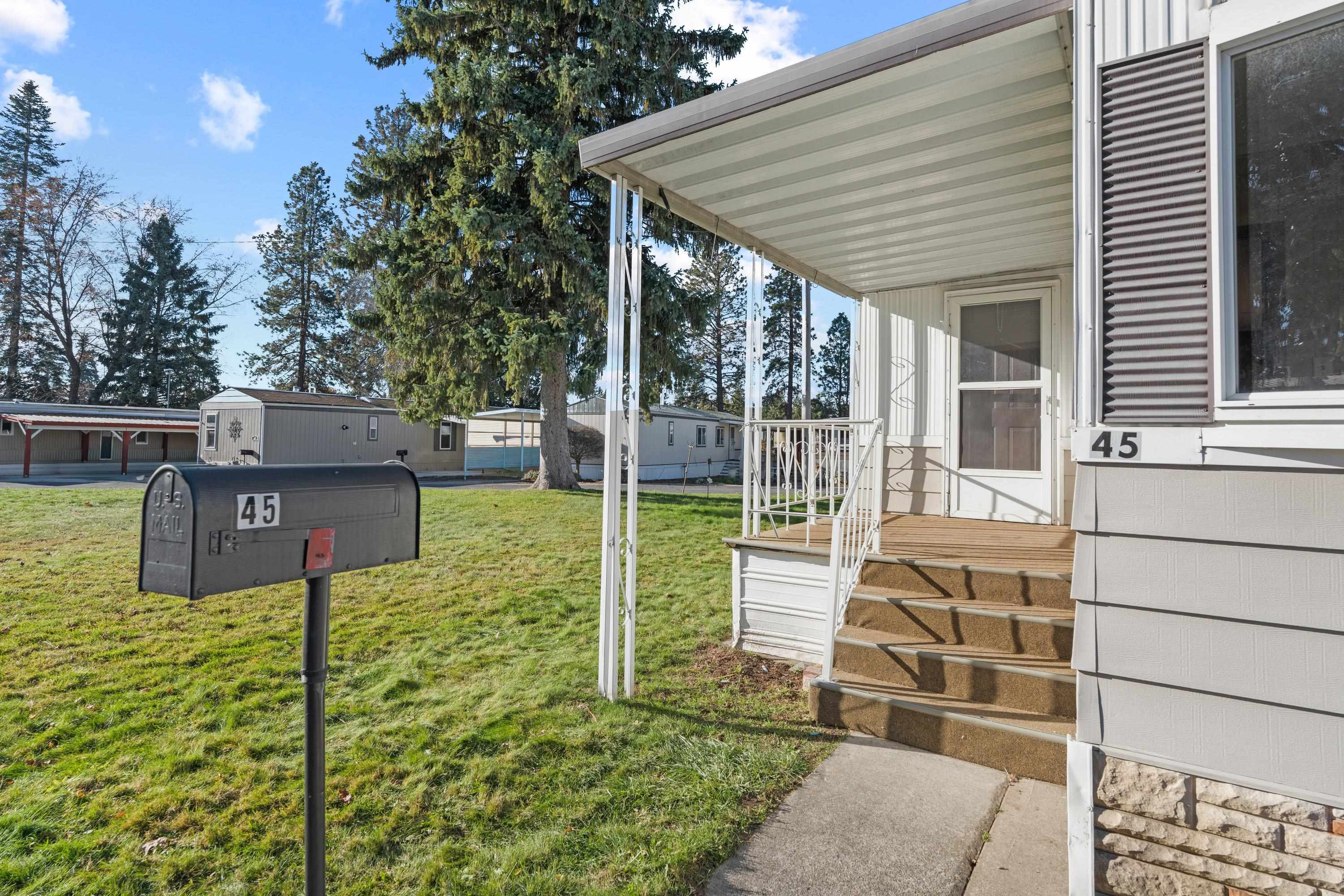 2601 N Barker Rd - Photo 3