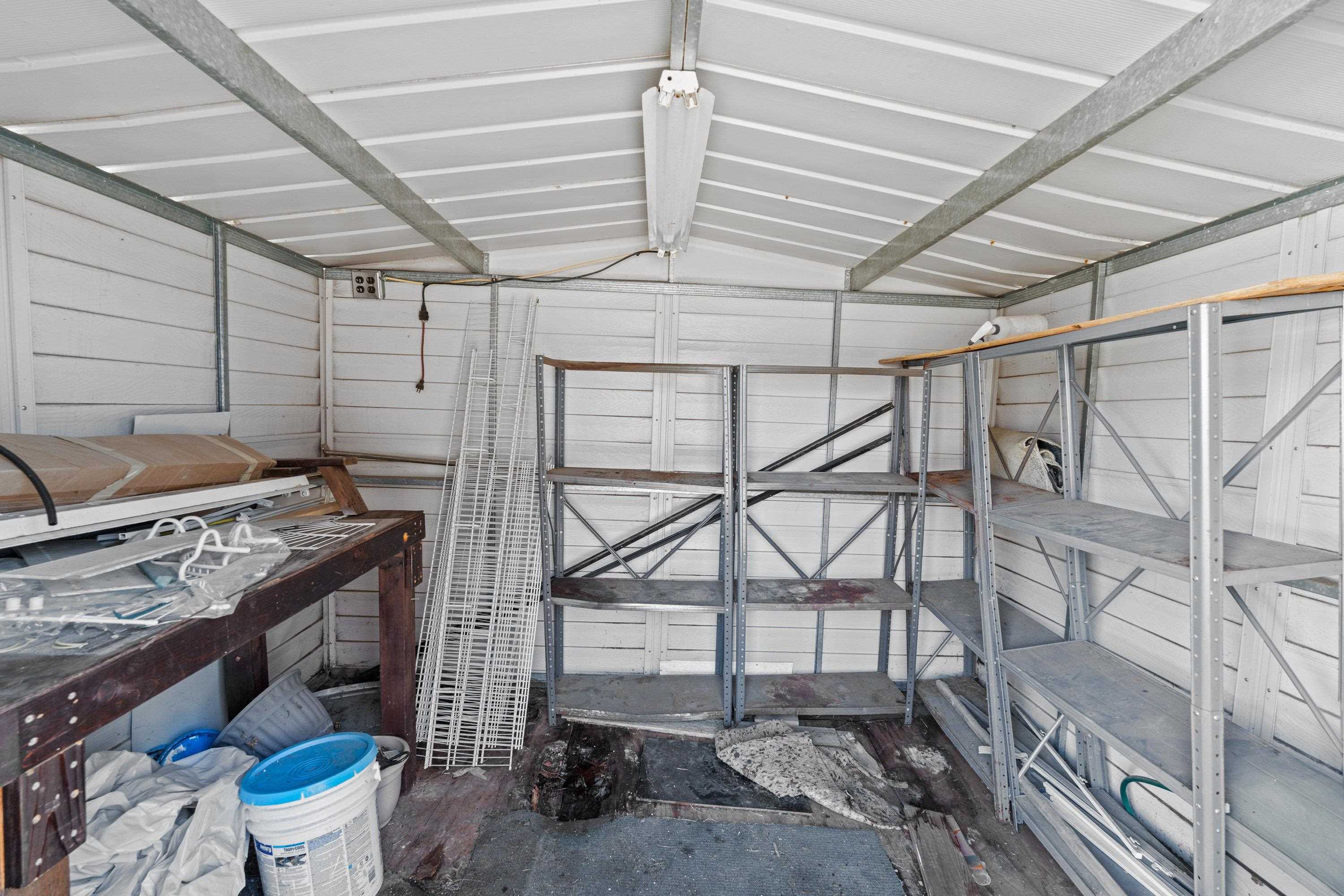 2601 N Barker Rd - Photo 28