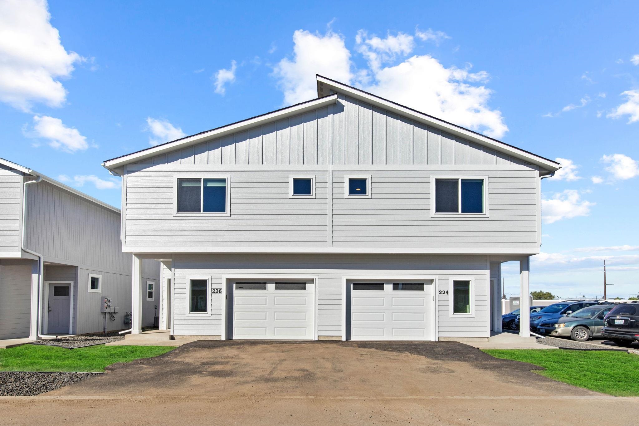 308 S Woodlawn Ln - Photo 1