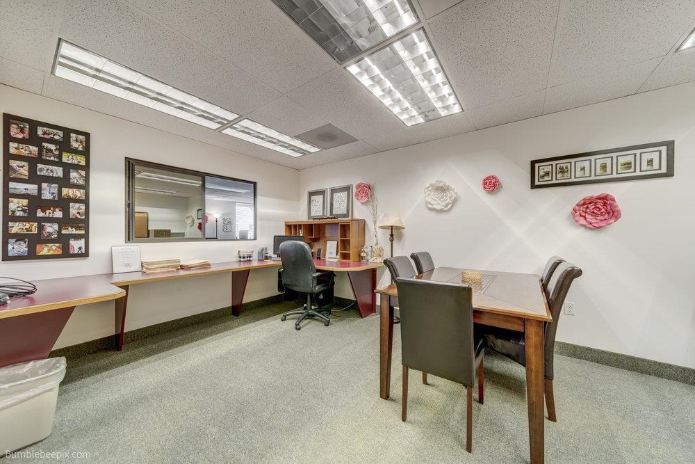 106 N Hutchinson Rd - Photo 20