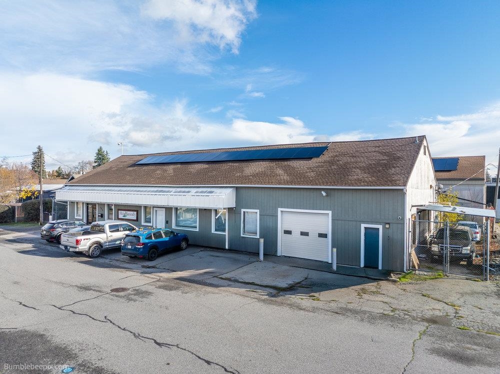 106 N Hutchinson Rd - Photo 3