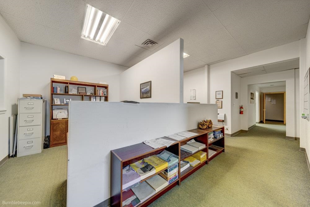 106 N Hutchinson Rd - Photo 24