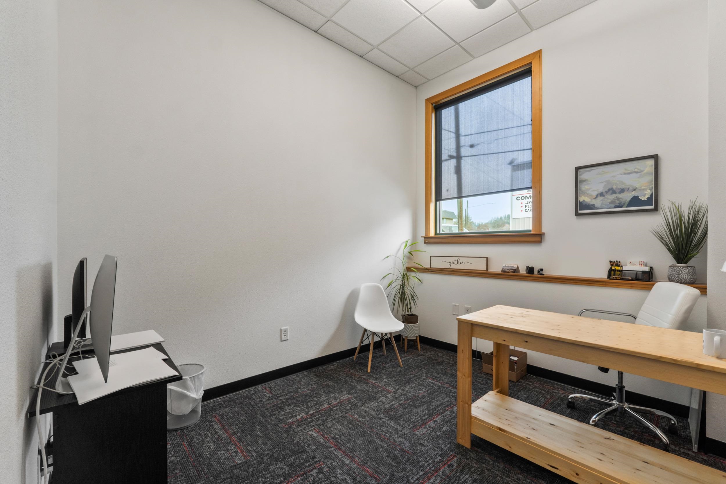 401 1/2 S Main St - Photo 11