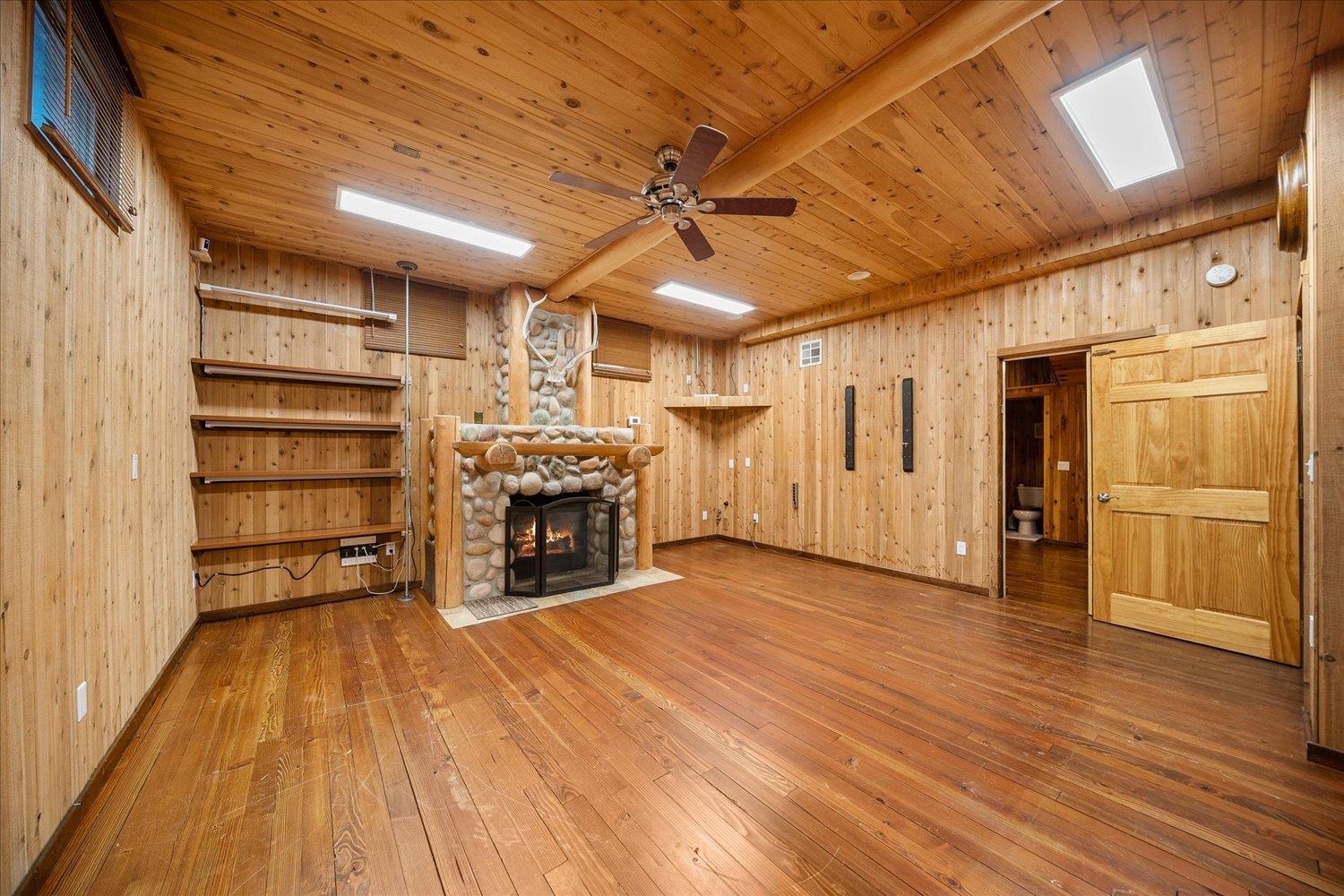 2323 W Olympic Ave - Photo 17