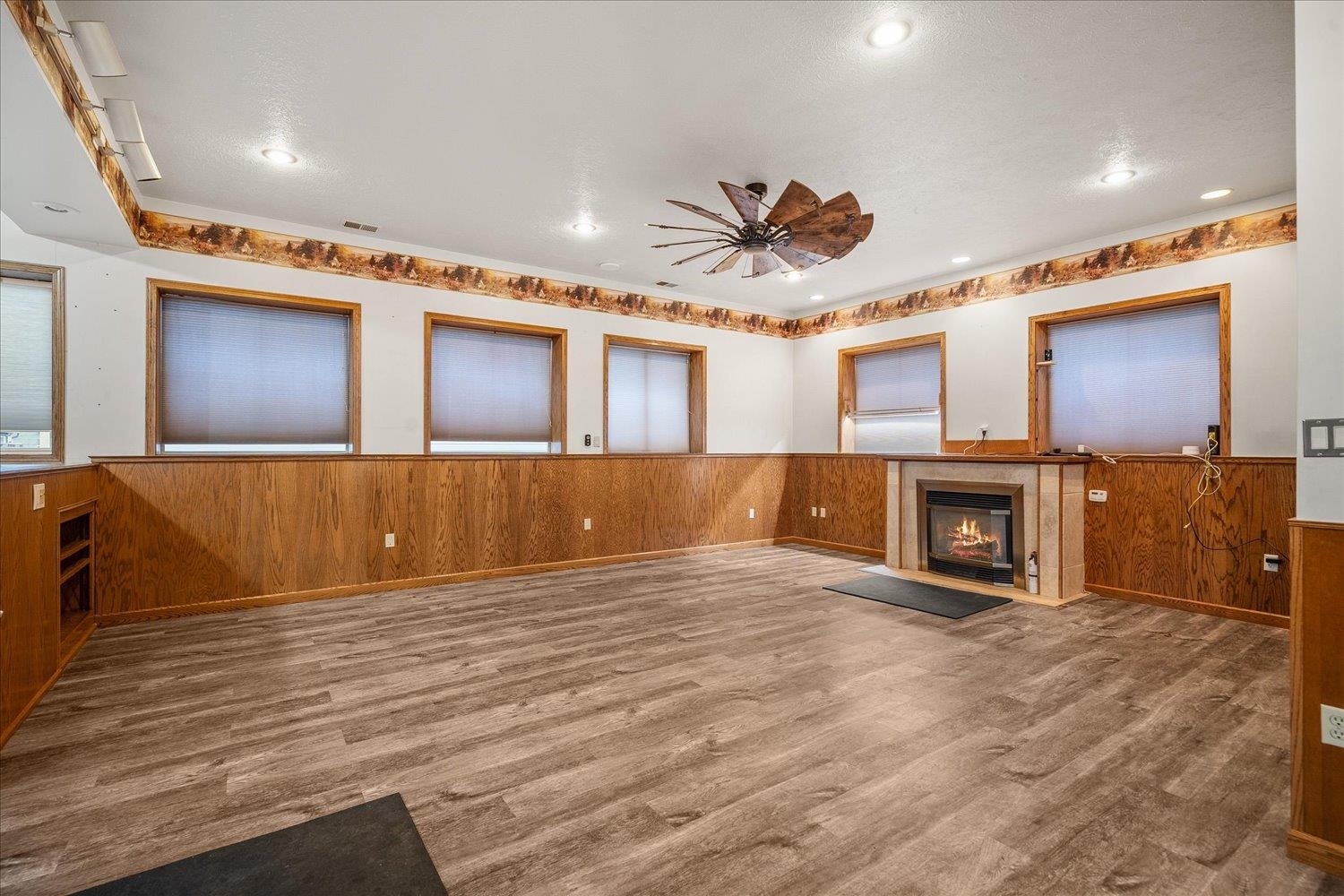 2323 W Olympic Ave - Photo 3