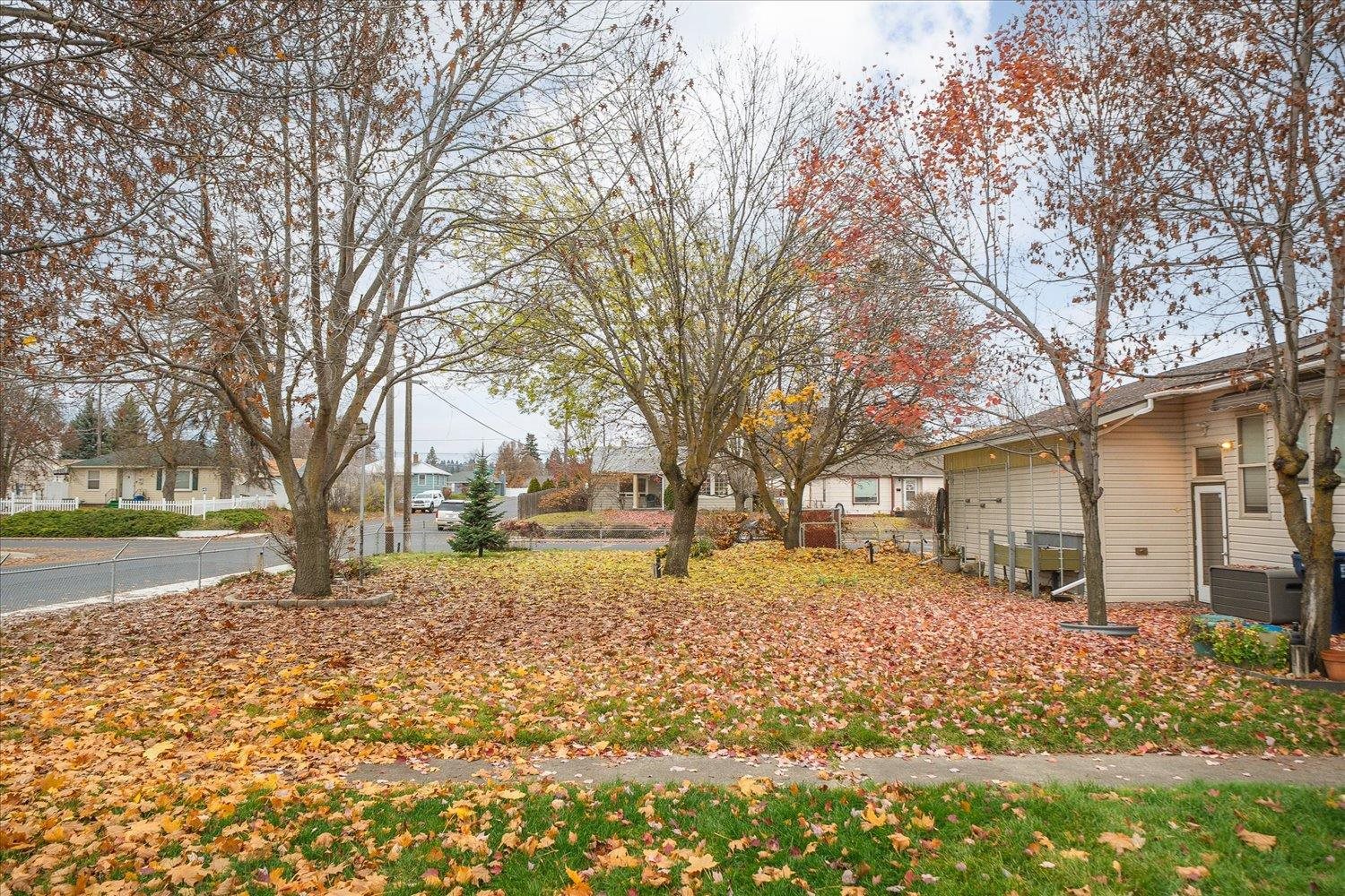 2323 W Olympic Ave - Photo 27