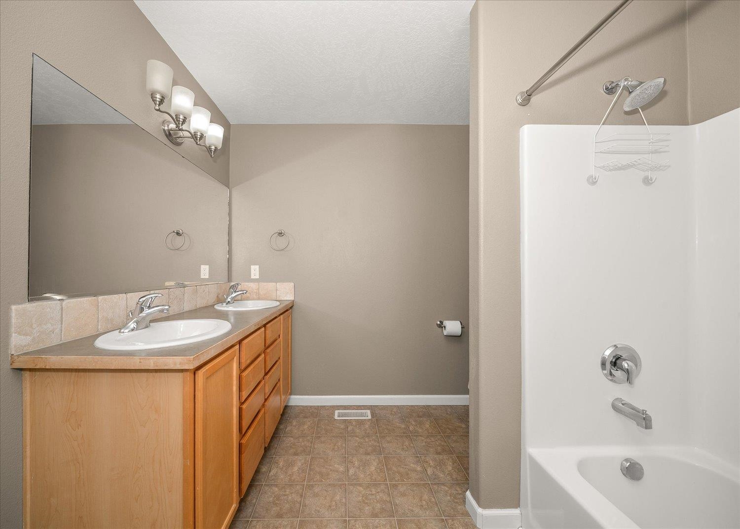 7905 N ASH Ln - Photo 14