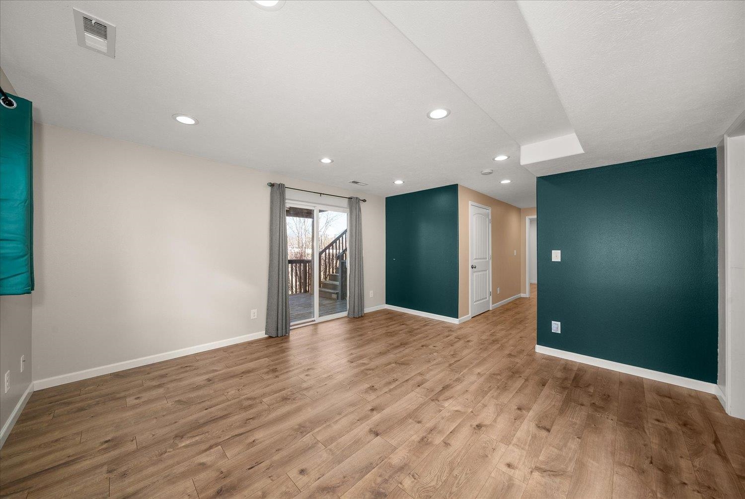 7905 N ASH Ln - Photo 24