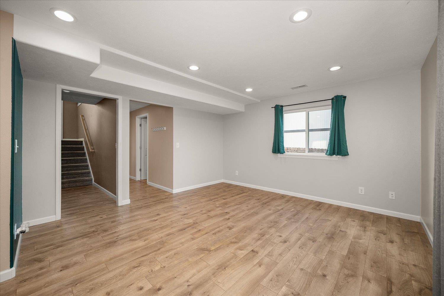 7905 N ASH Ln - Photo 27