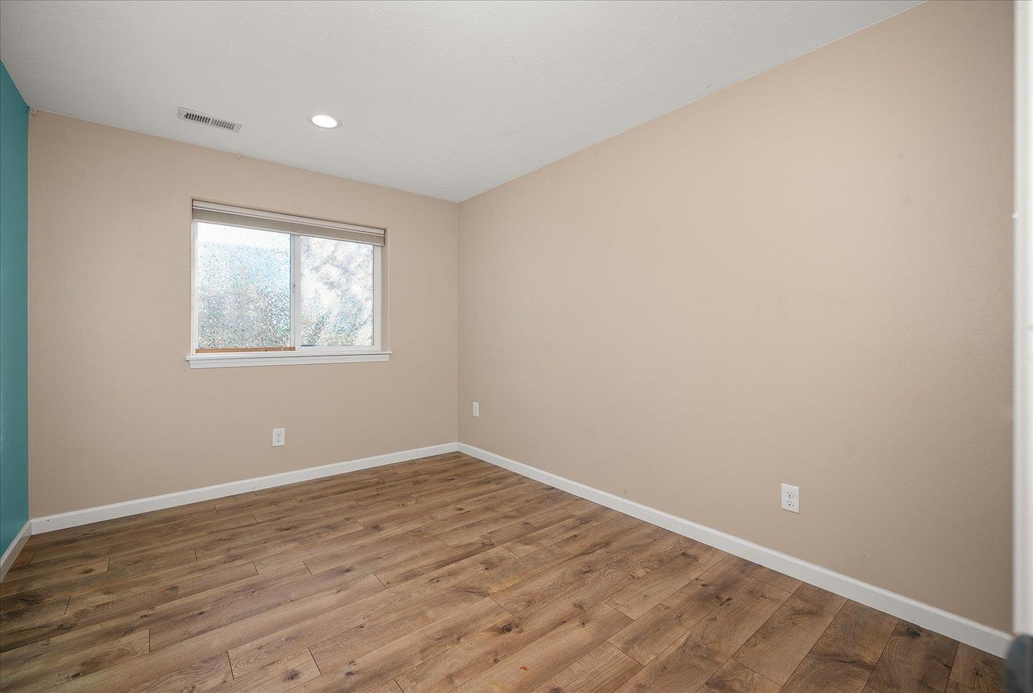 7905 N ASH Ln - Photo 28