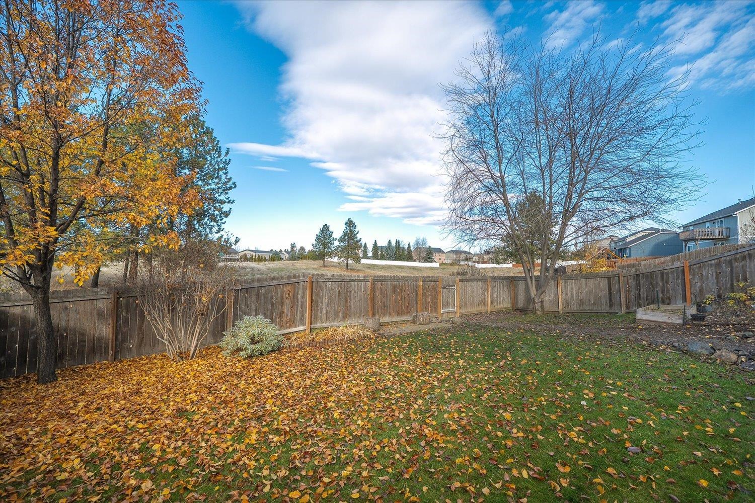 7905 N ASH Ln - Photo 39