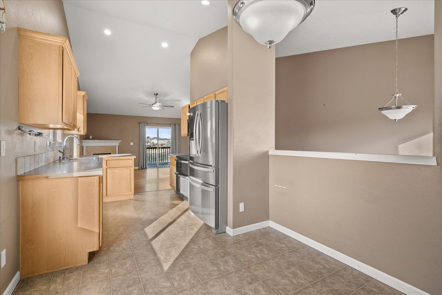 7905 N ASH Ln - Photo 9