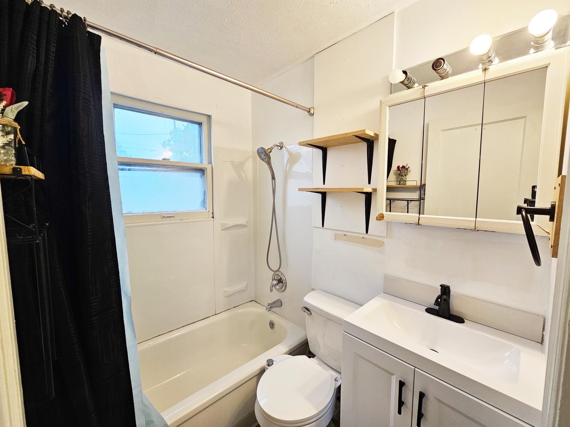 1024 E Queen Ave - Photo 13