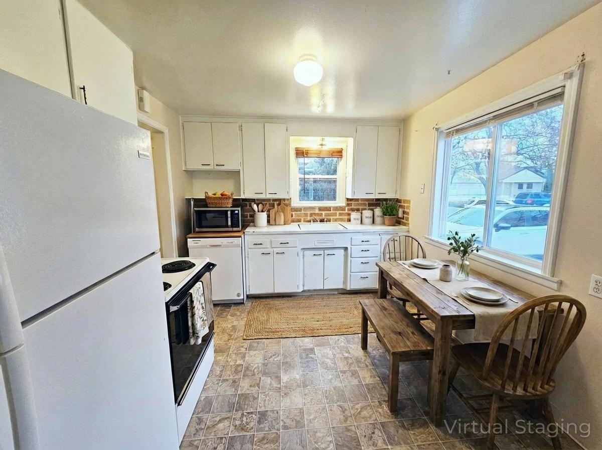1024 E Queen Ave - Photo 6