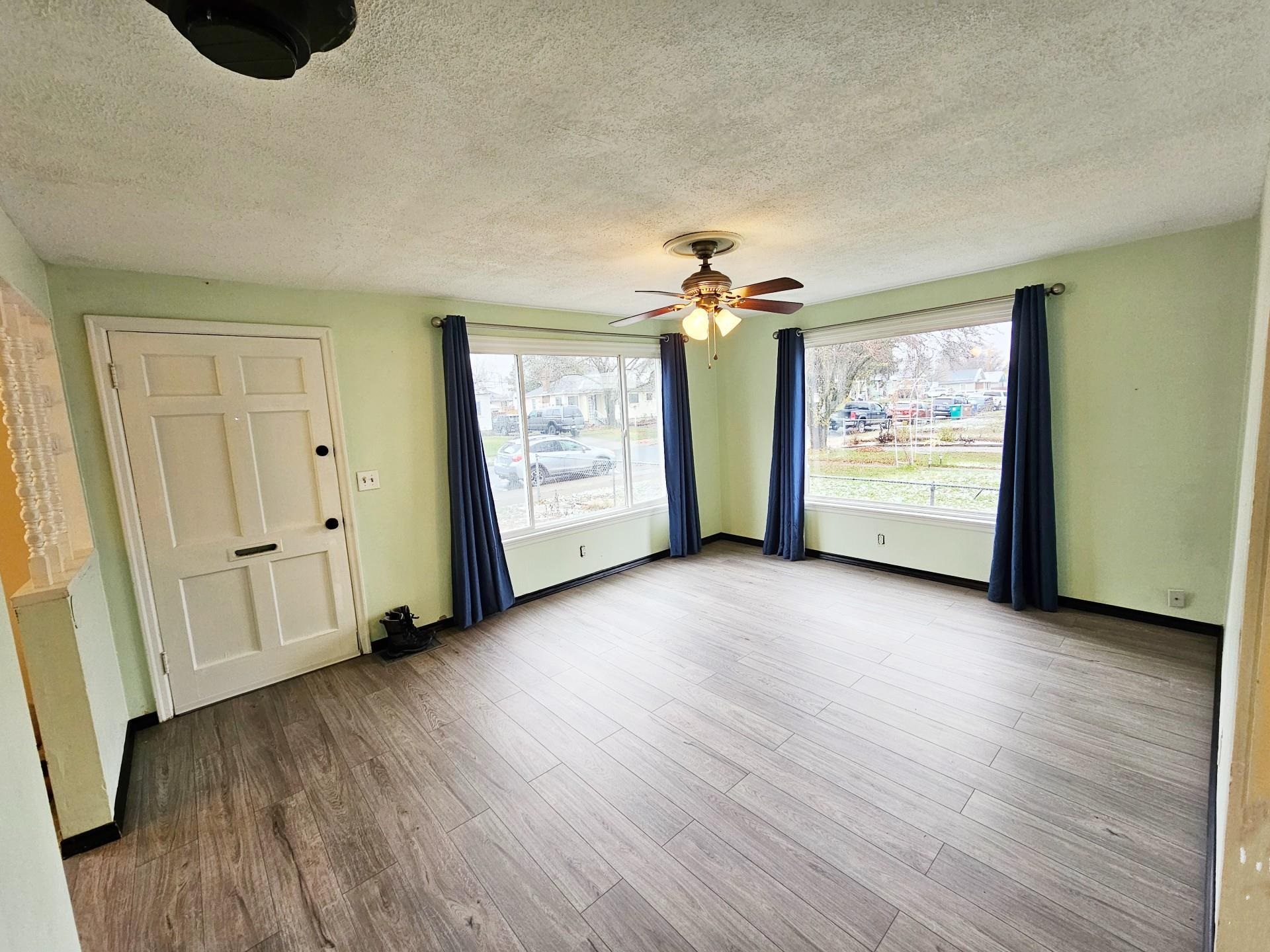 1024 E Queen Ave - Photo 10