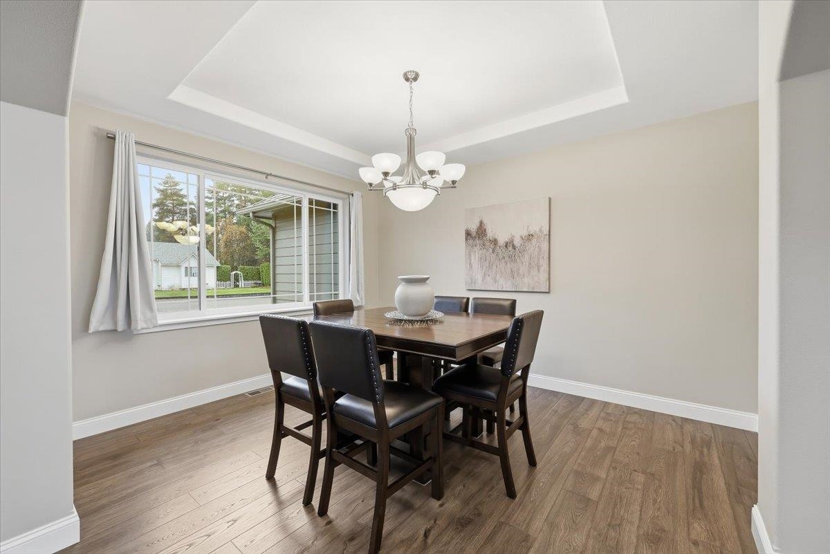 12529 E 14th Ave - Photo 5