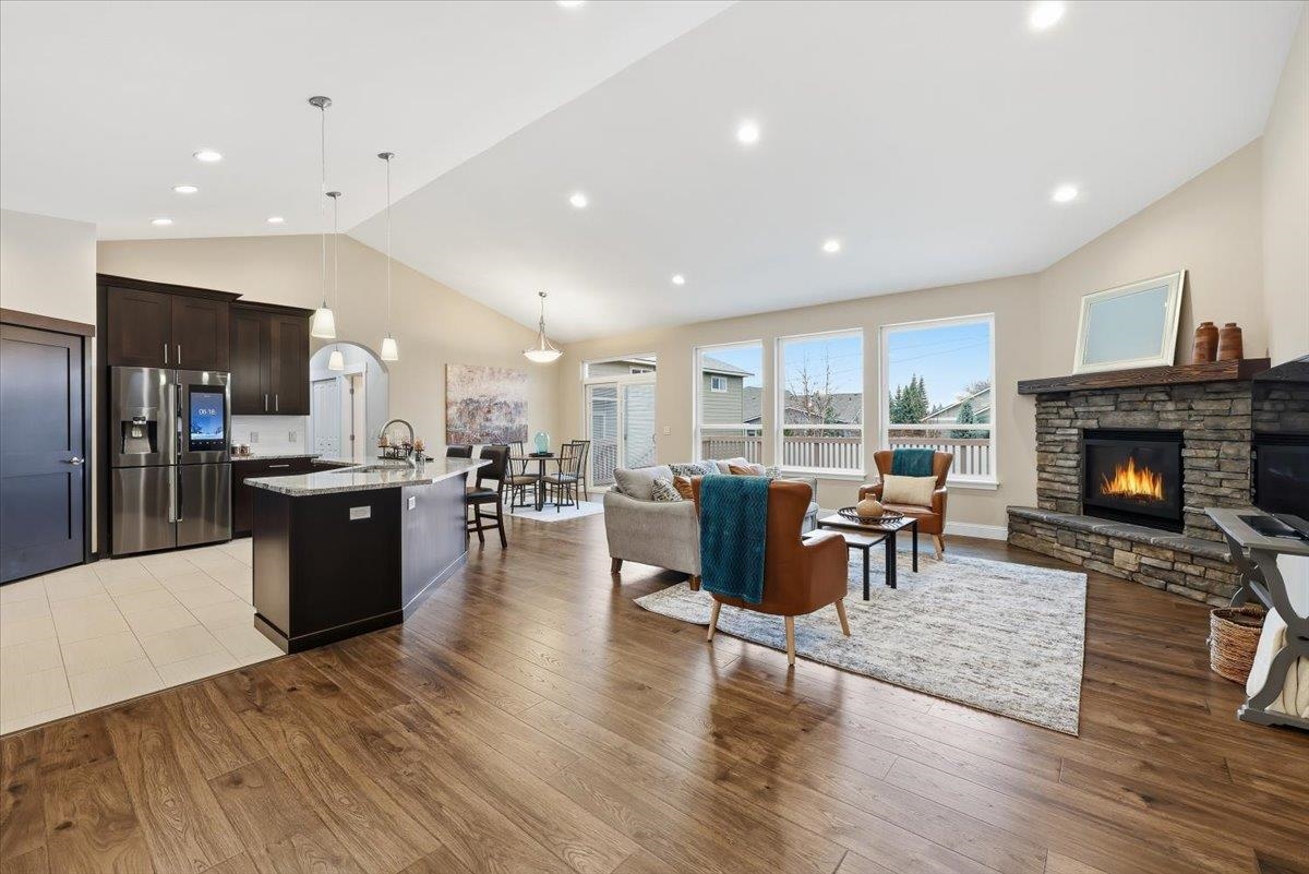 12529 E 14th Ave - Photo 6