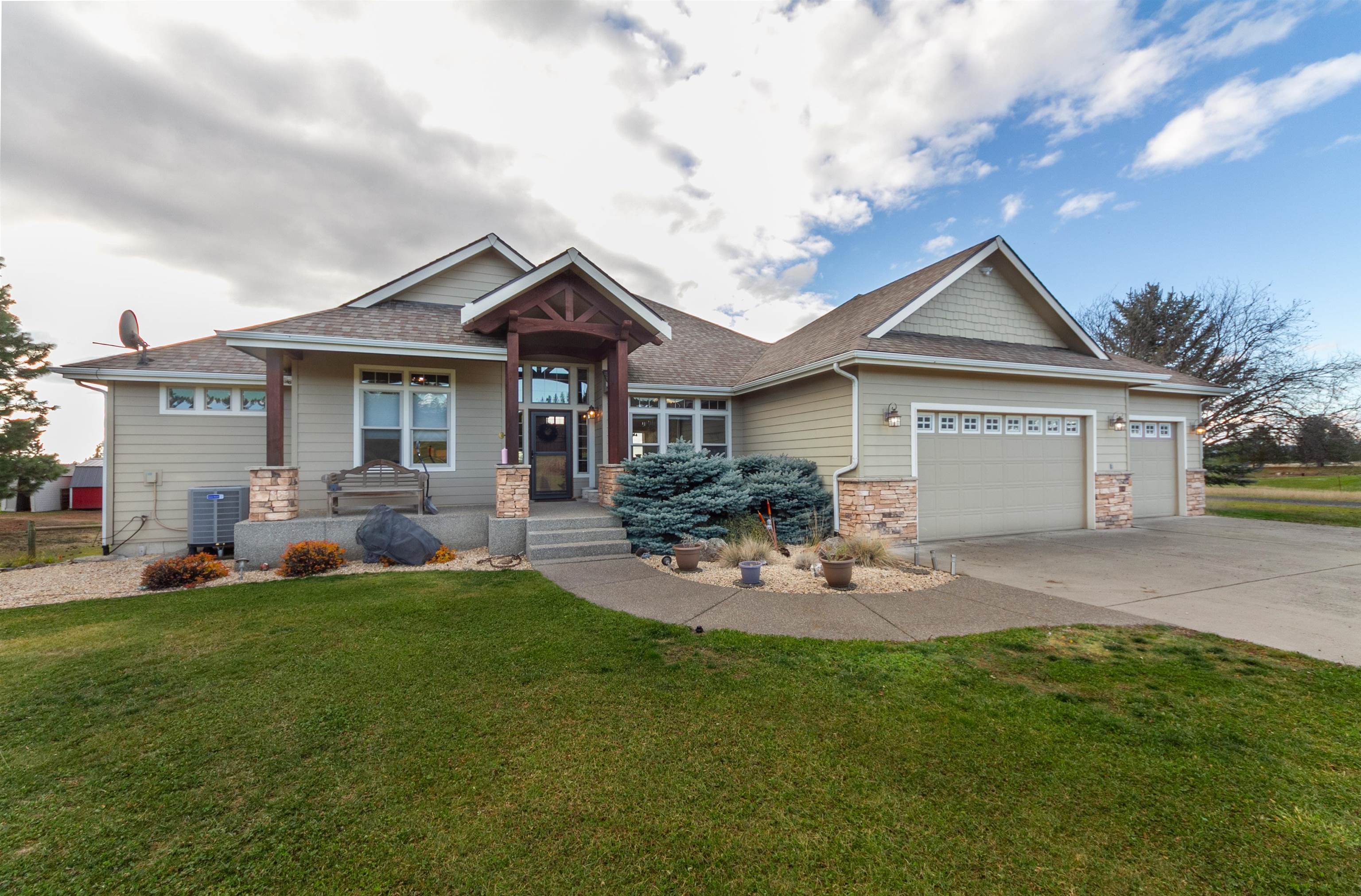 29020 N Hardesty Rd - Photo 2