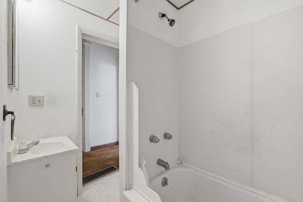 2507 W Gardner Ave - Photo 20