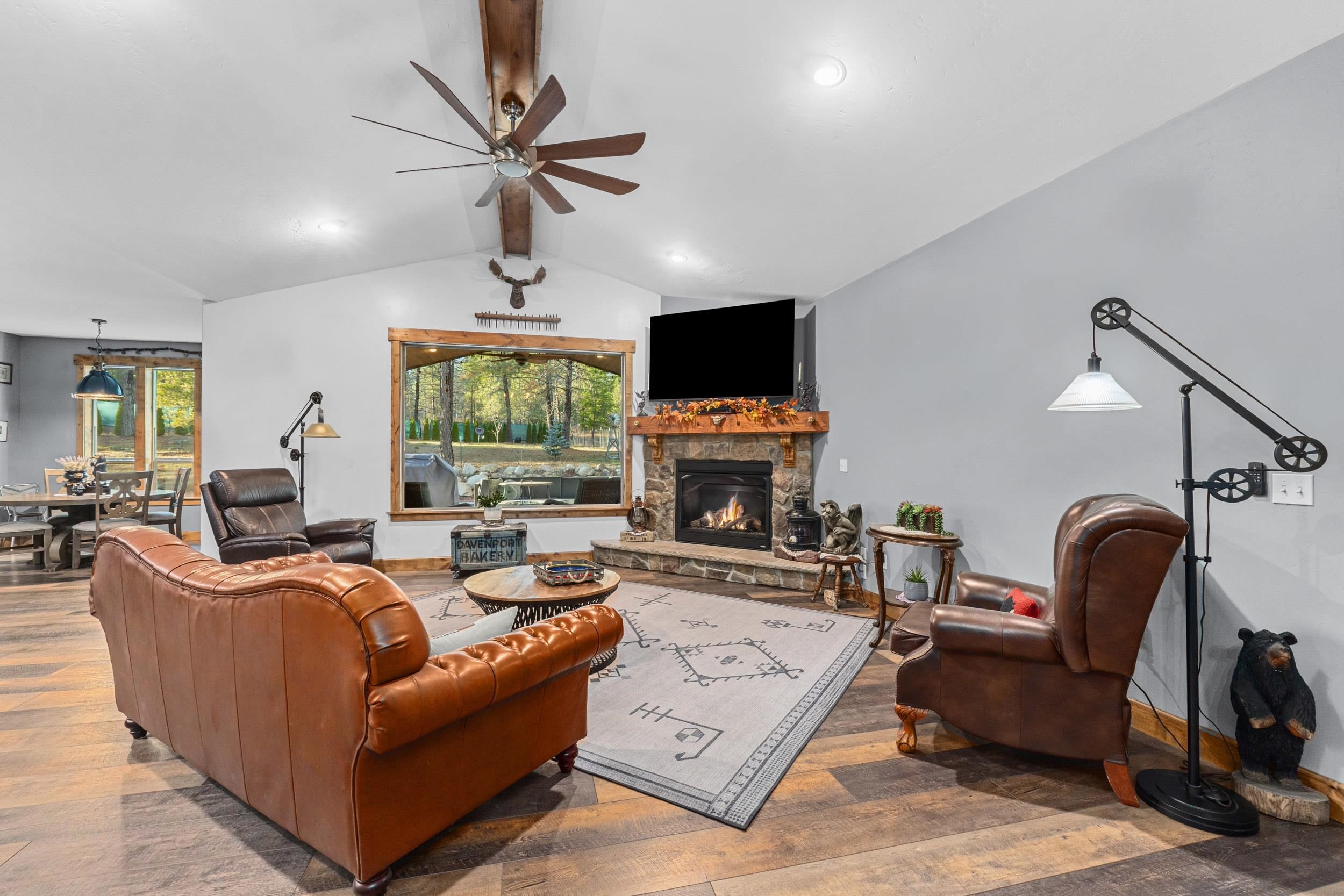 28615 N Milan Rd - Photo 3