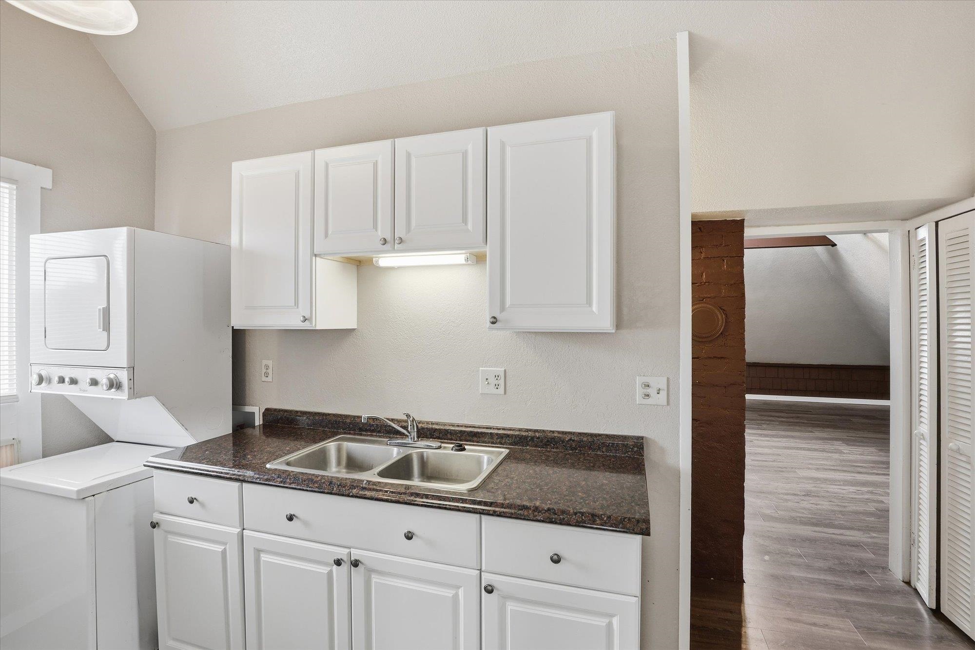312 E BALDWIN Ave - Photo 17