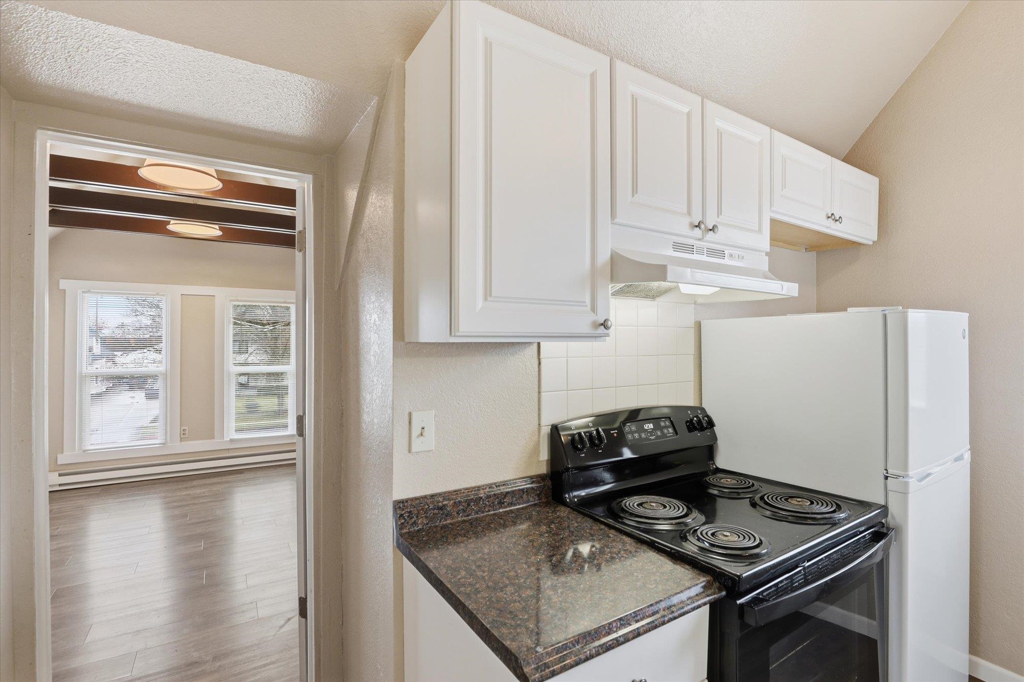 312 E BALDWIN Ave - Photo 8