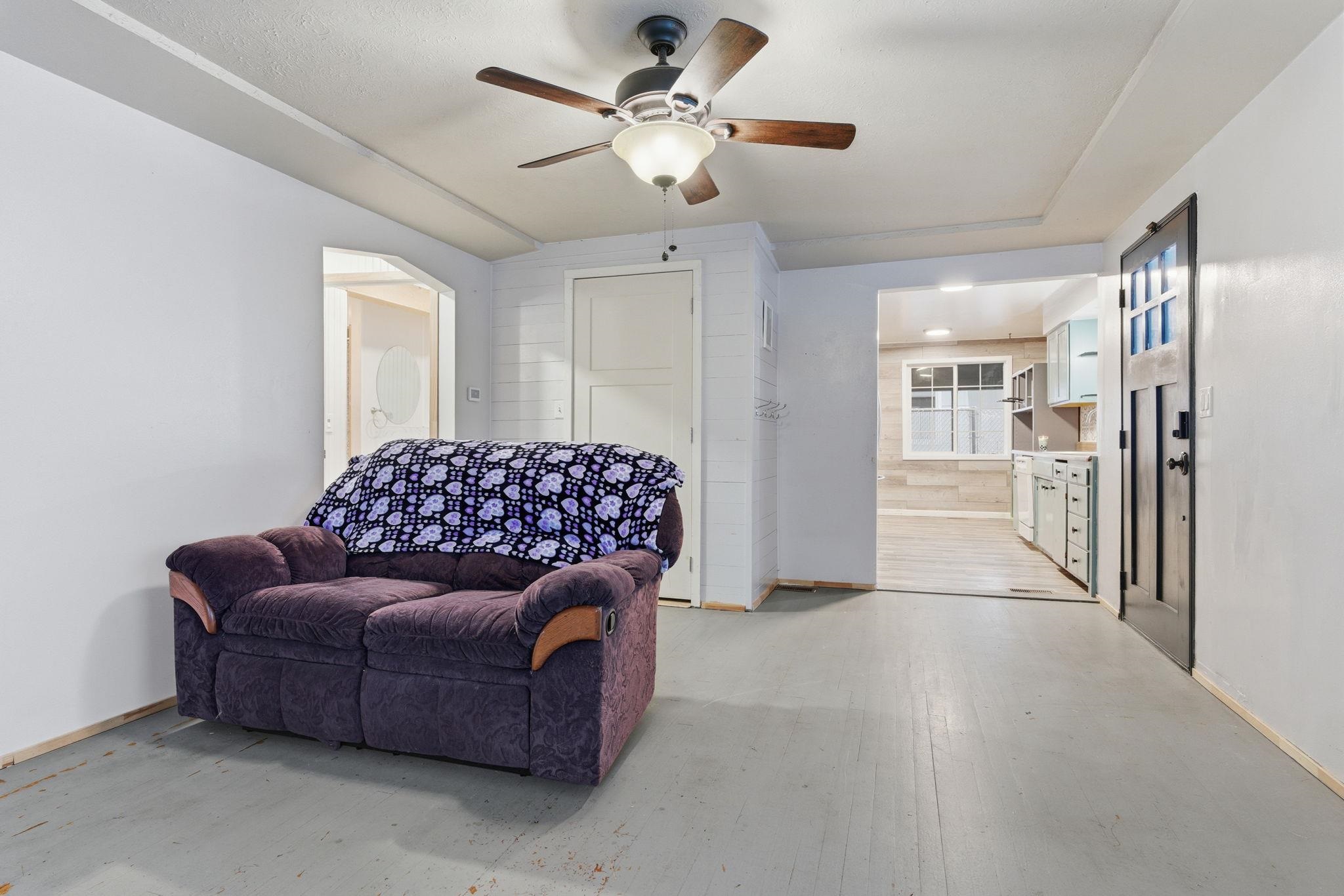 2008 E NEBRASKA Ave - Photo 4