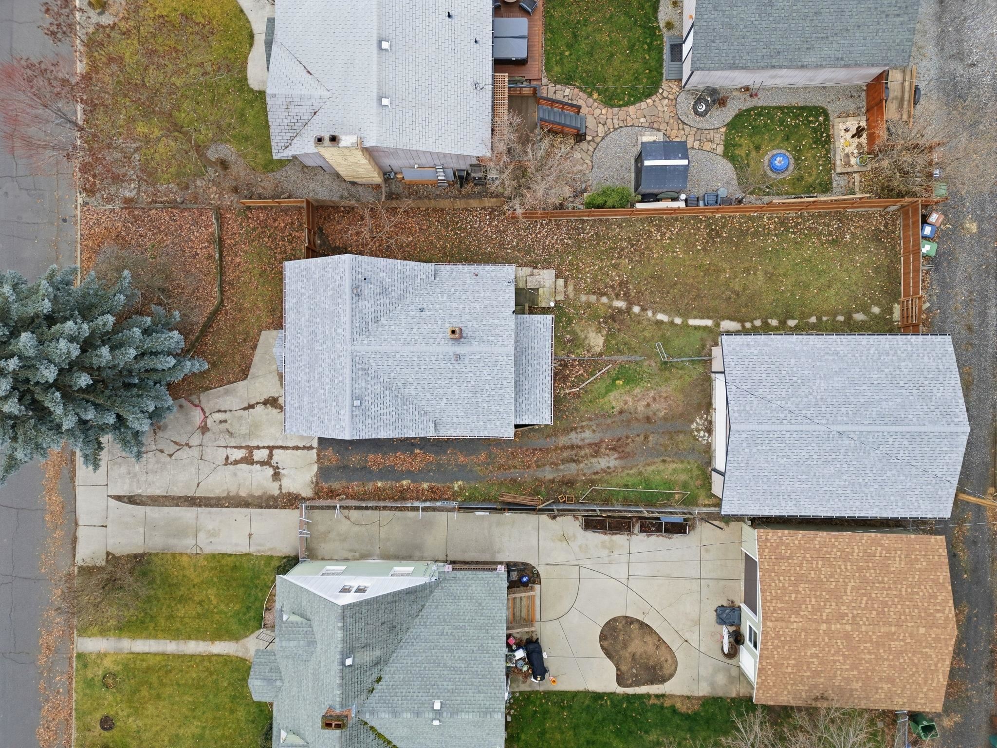 803 E 39TH Ave - Photo 17