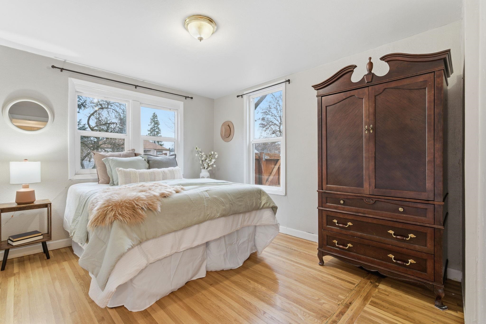 803 E 39TH Ave - Photo 7