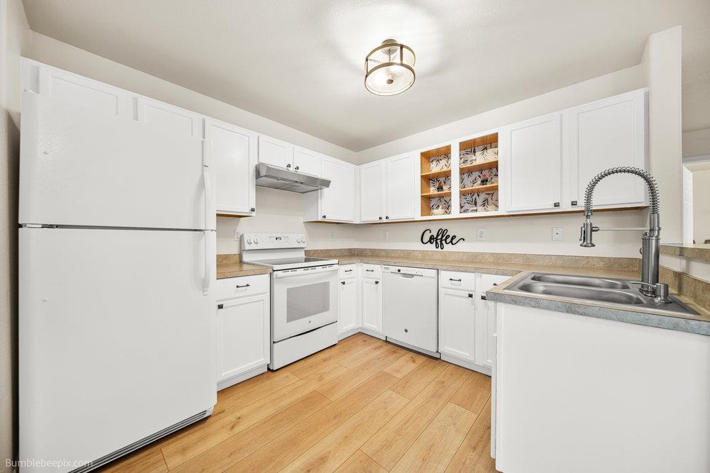 11212 E 4th Ave - Photo 12