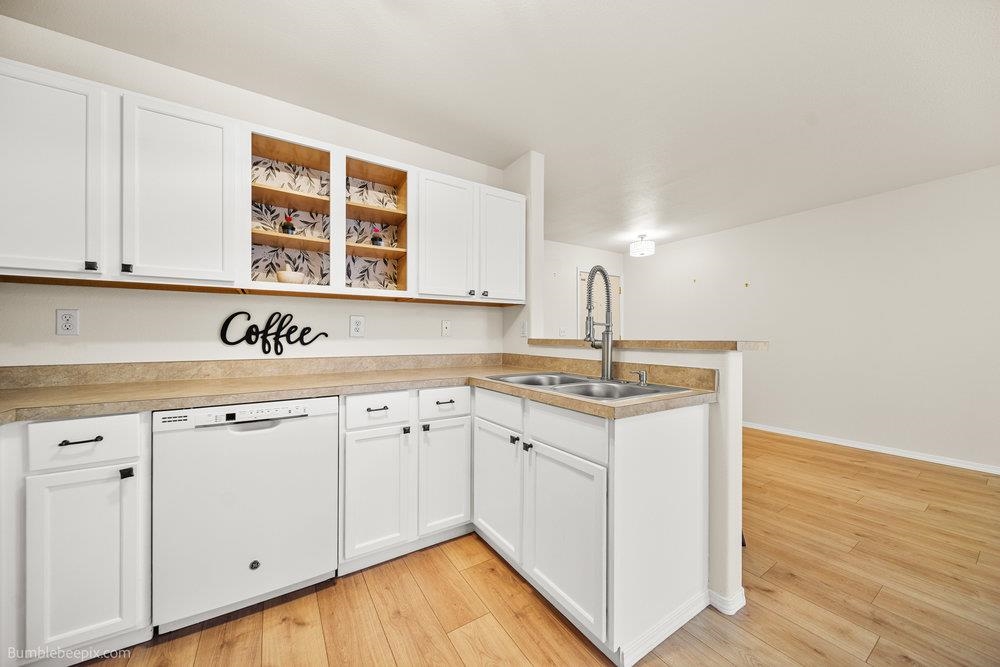 11212 E 4th Ave - Photo 13