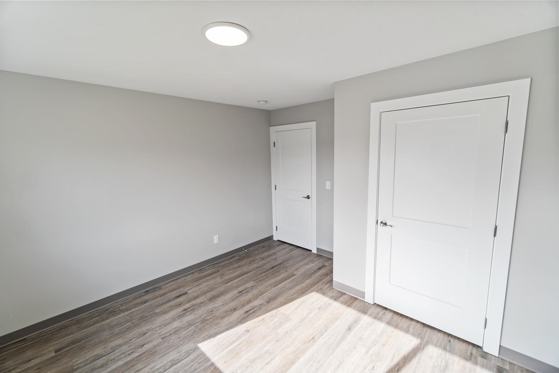 1227 N Coach Dr - Photo 6