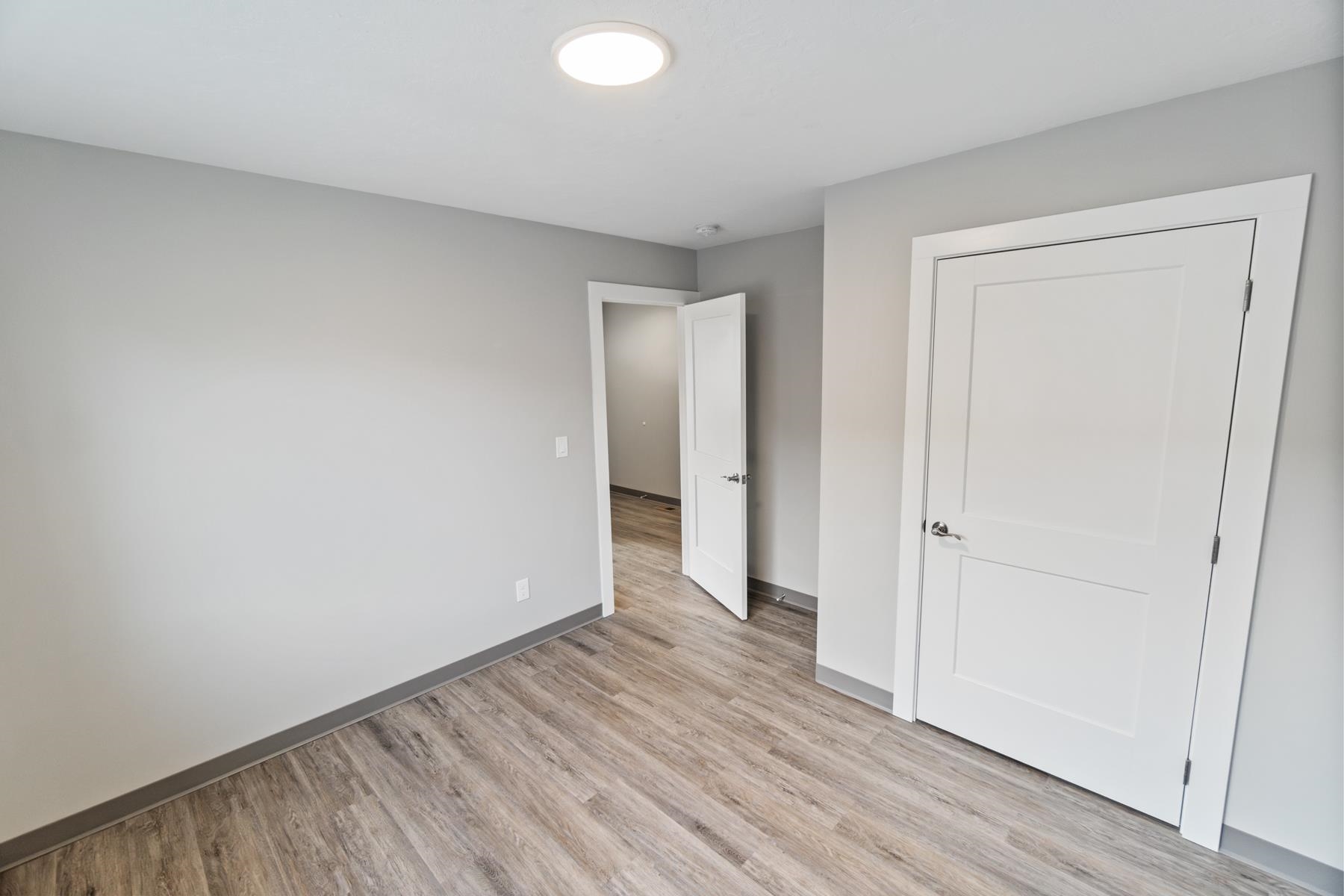 1227 N Coach Dr - Photo 9