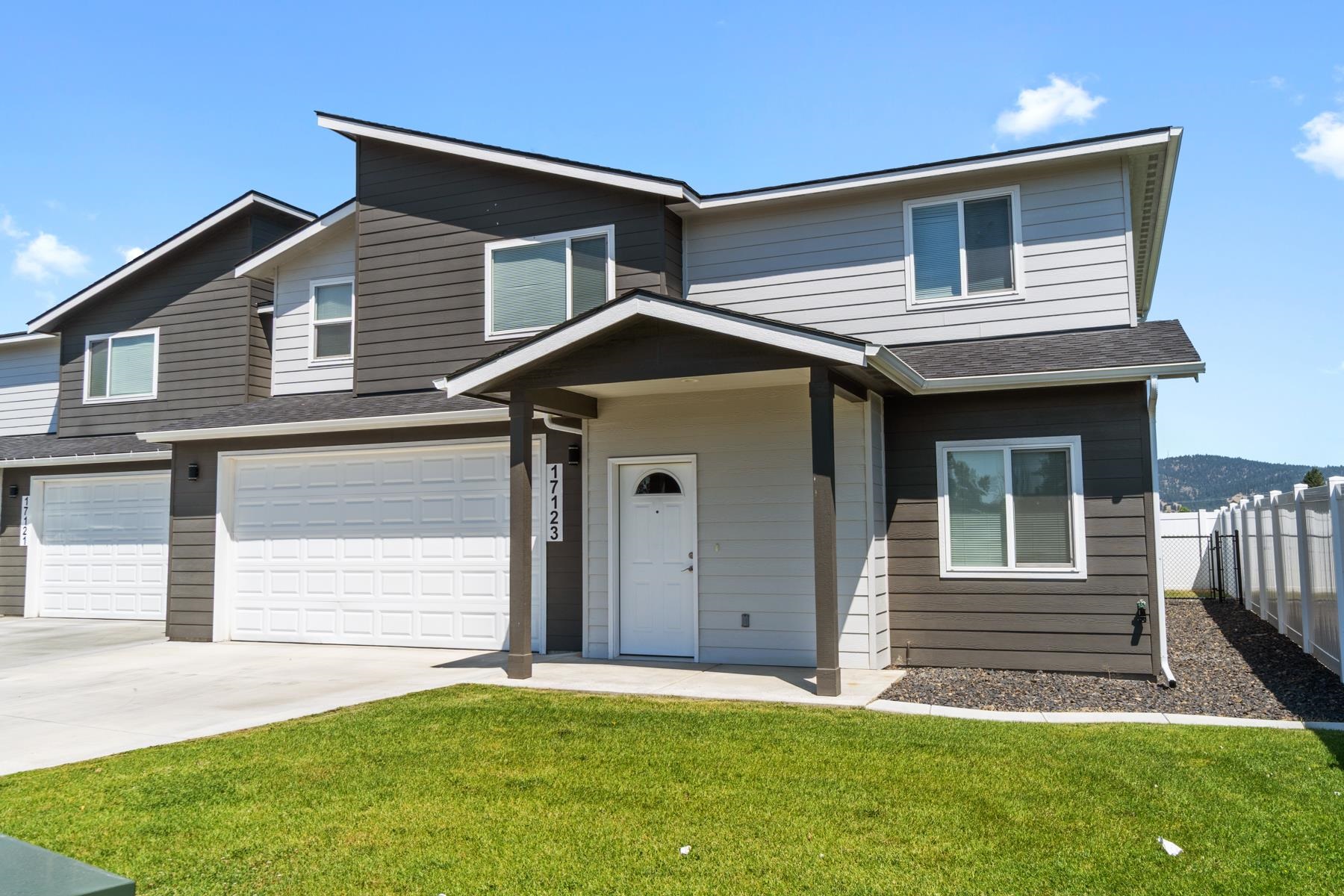17121 E Boone Ave - Photo 2