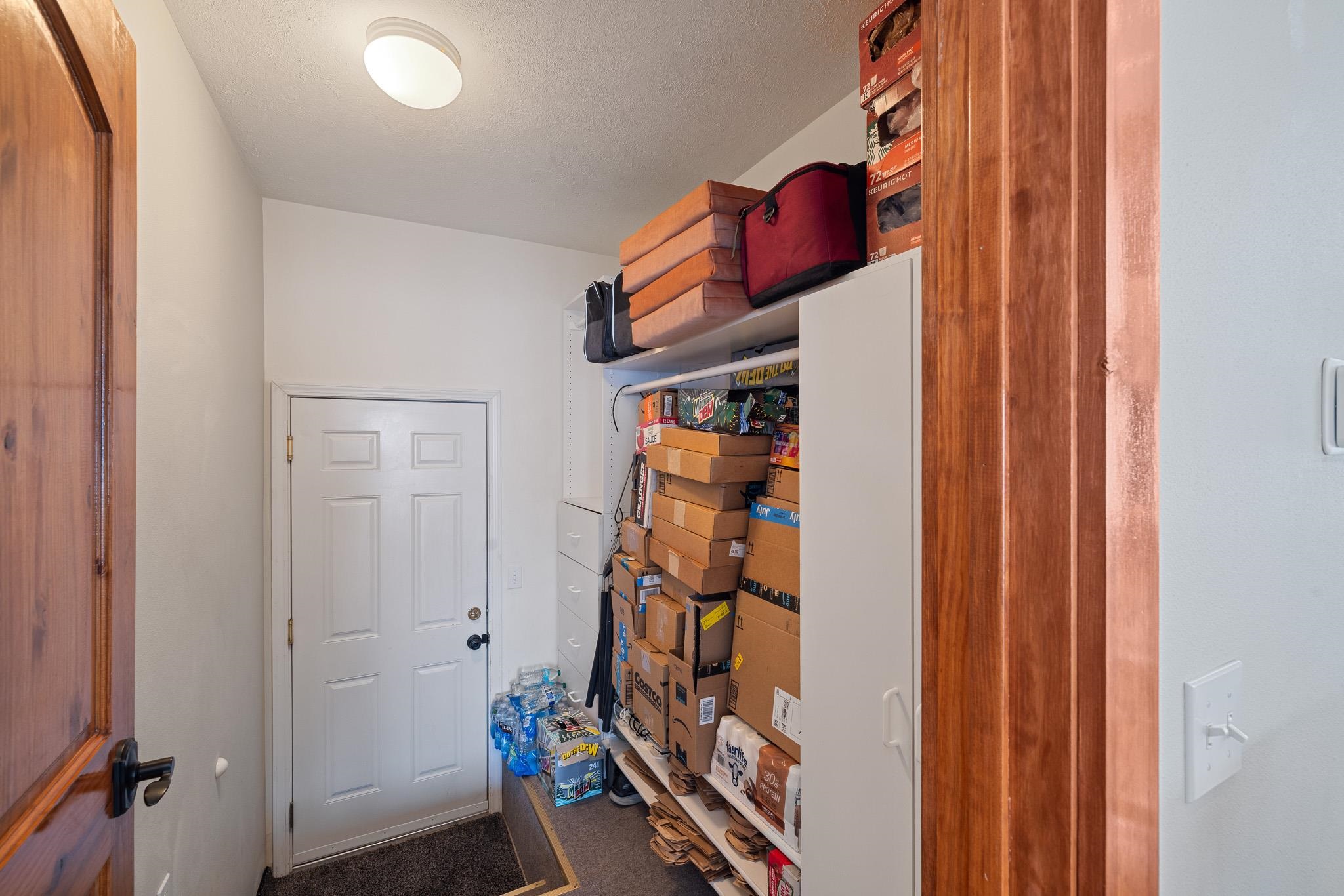 6011 E JOSEPH Ln - Photo 32