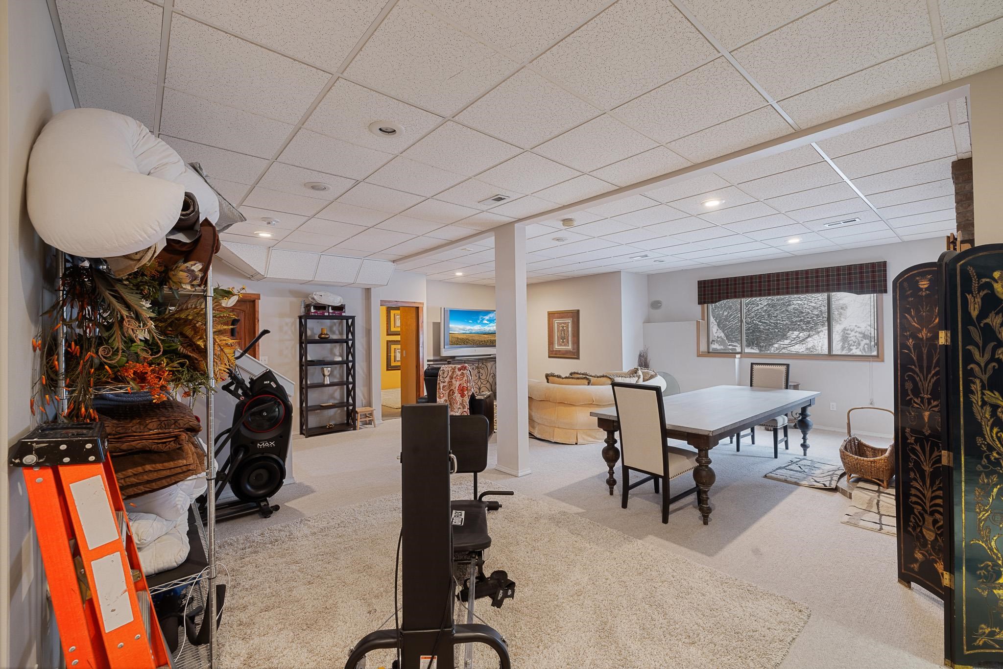 6011 E JOSEPH Ln - Photo 36
